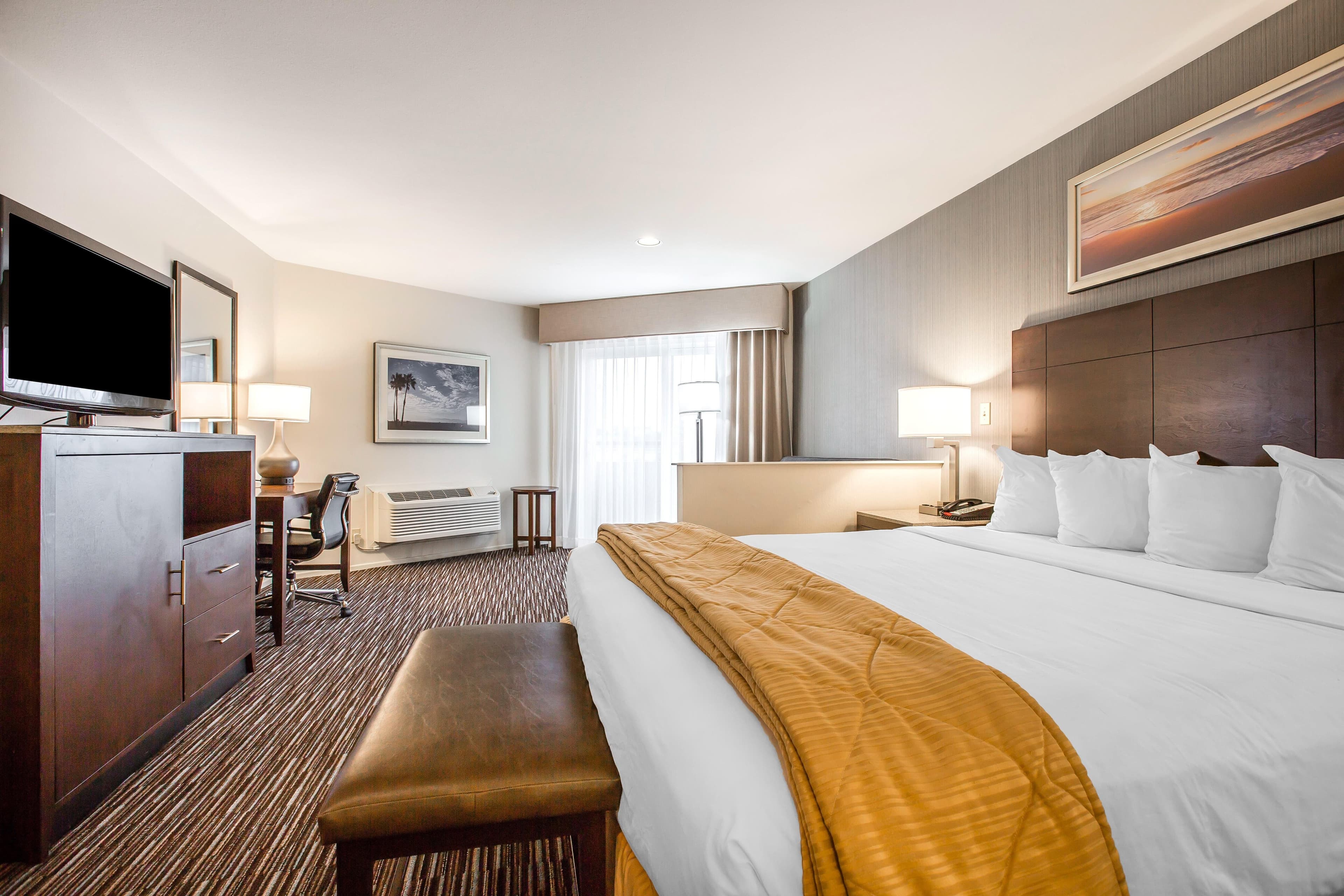 Quality Inn & Suites Hermosa Beach - Image 4