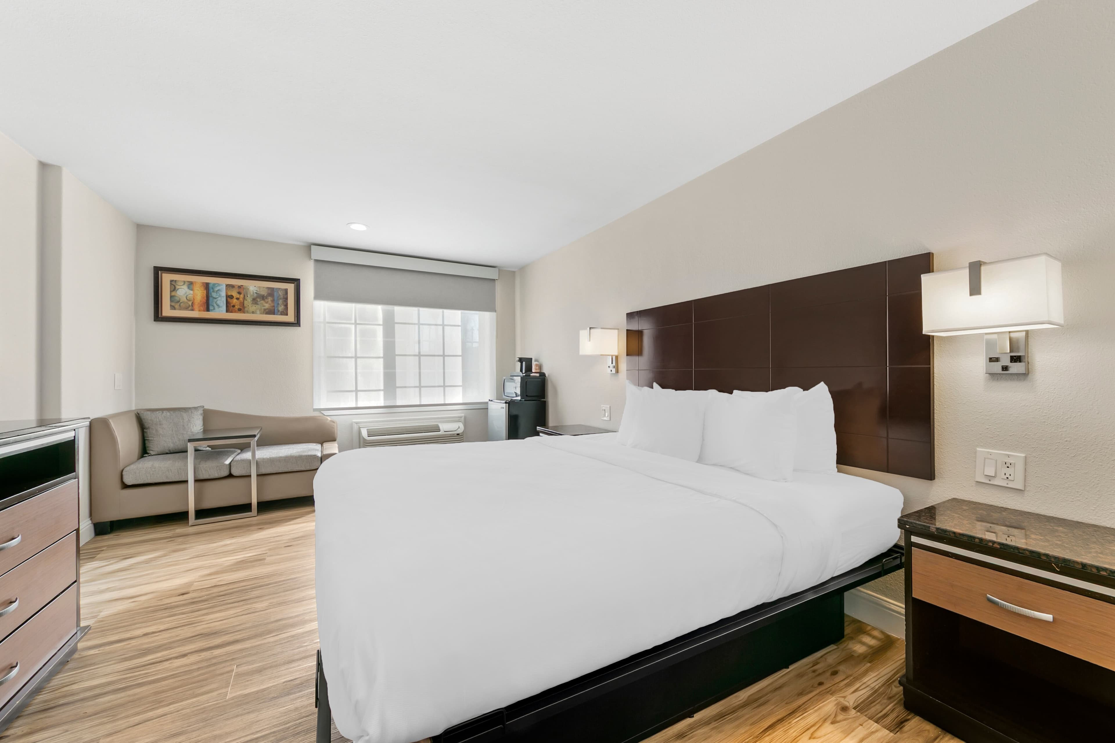 Quality Inn & Suites Sacramento Downtown Area — 10