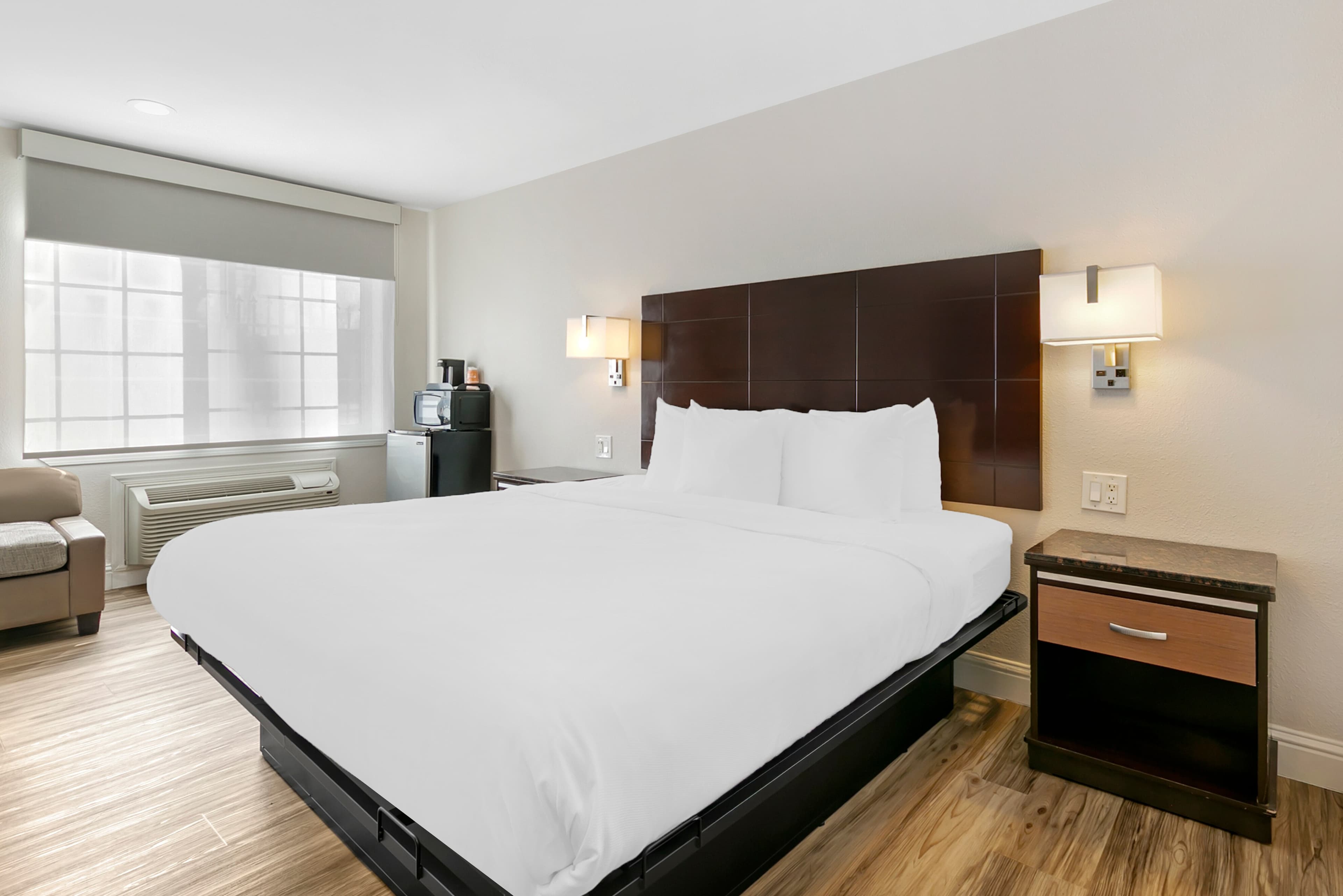 Quality Inn & Suites Sacramento Downtown Area — 12