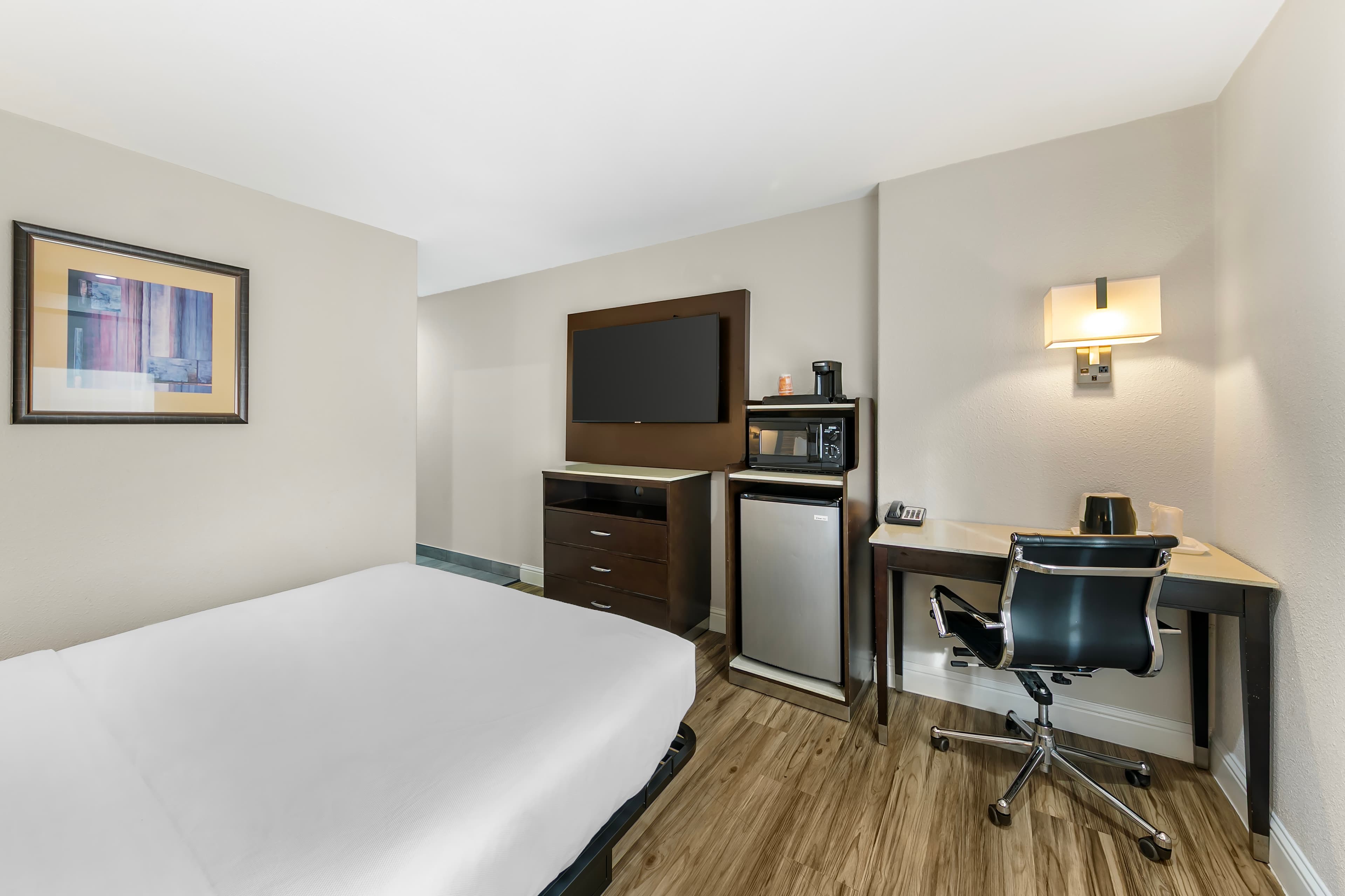 Quality Inn & Suites Sacramento Downtown Area — 16