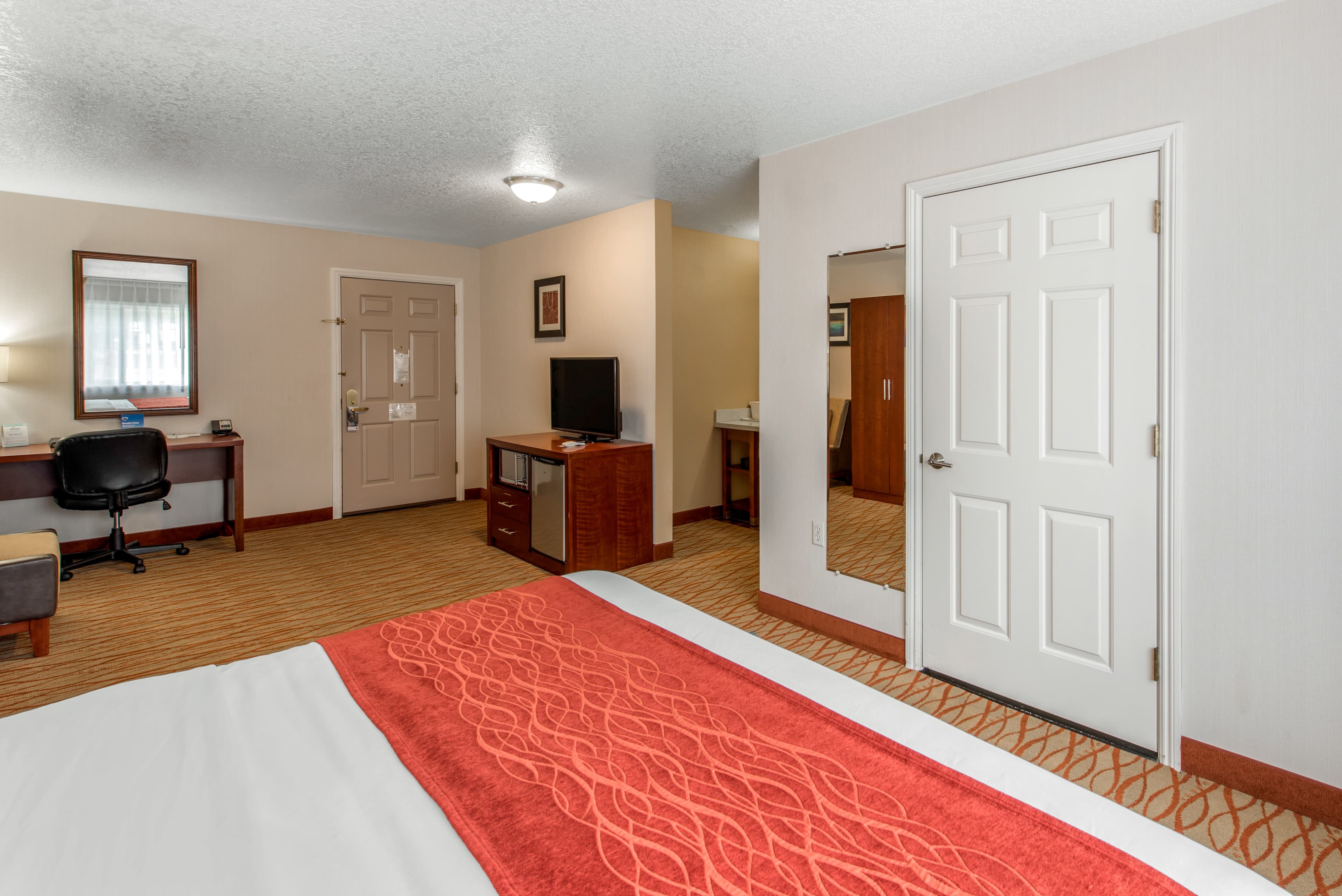 Comfort Inn Mount Shasta Area - Image 5