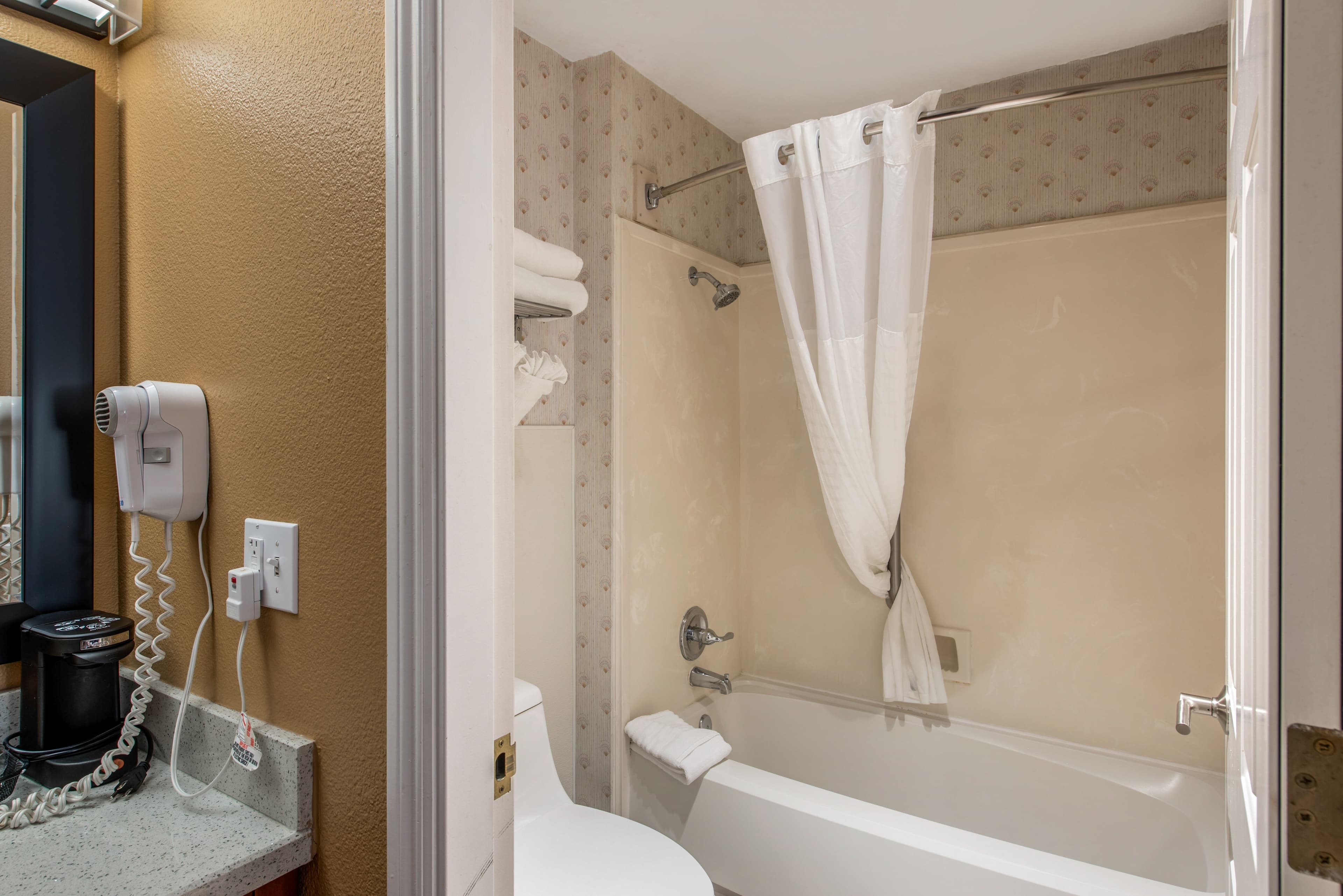Comfort Inn Mount Shasta Area — 22