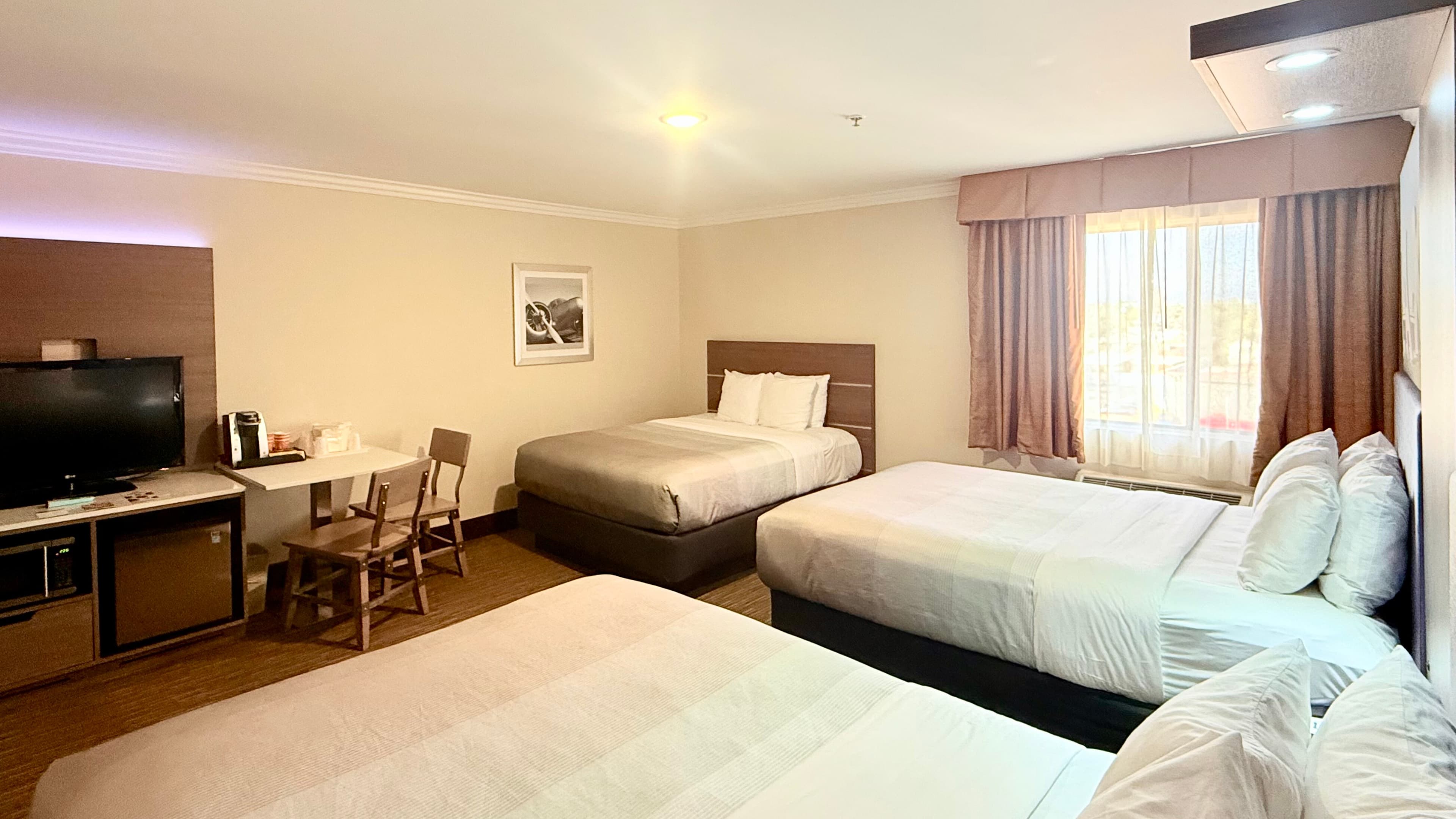 Quality Inn & Suites Los Angeles Airport - Stadium District — 9