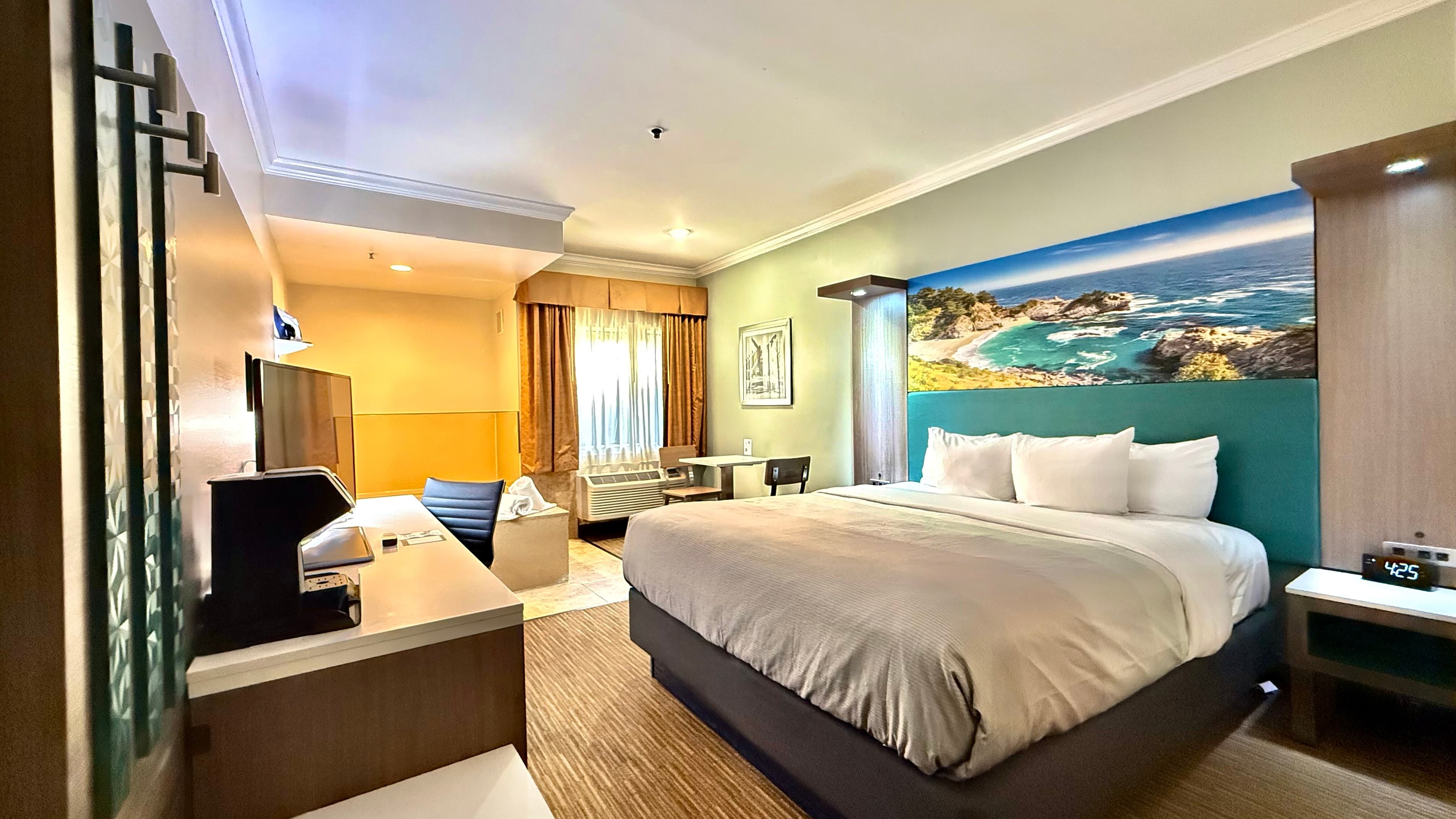Quality Inn & Suites Los Angeles Airport - Stadium District — 23