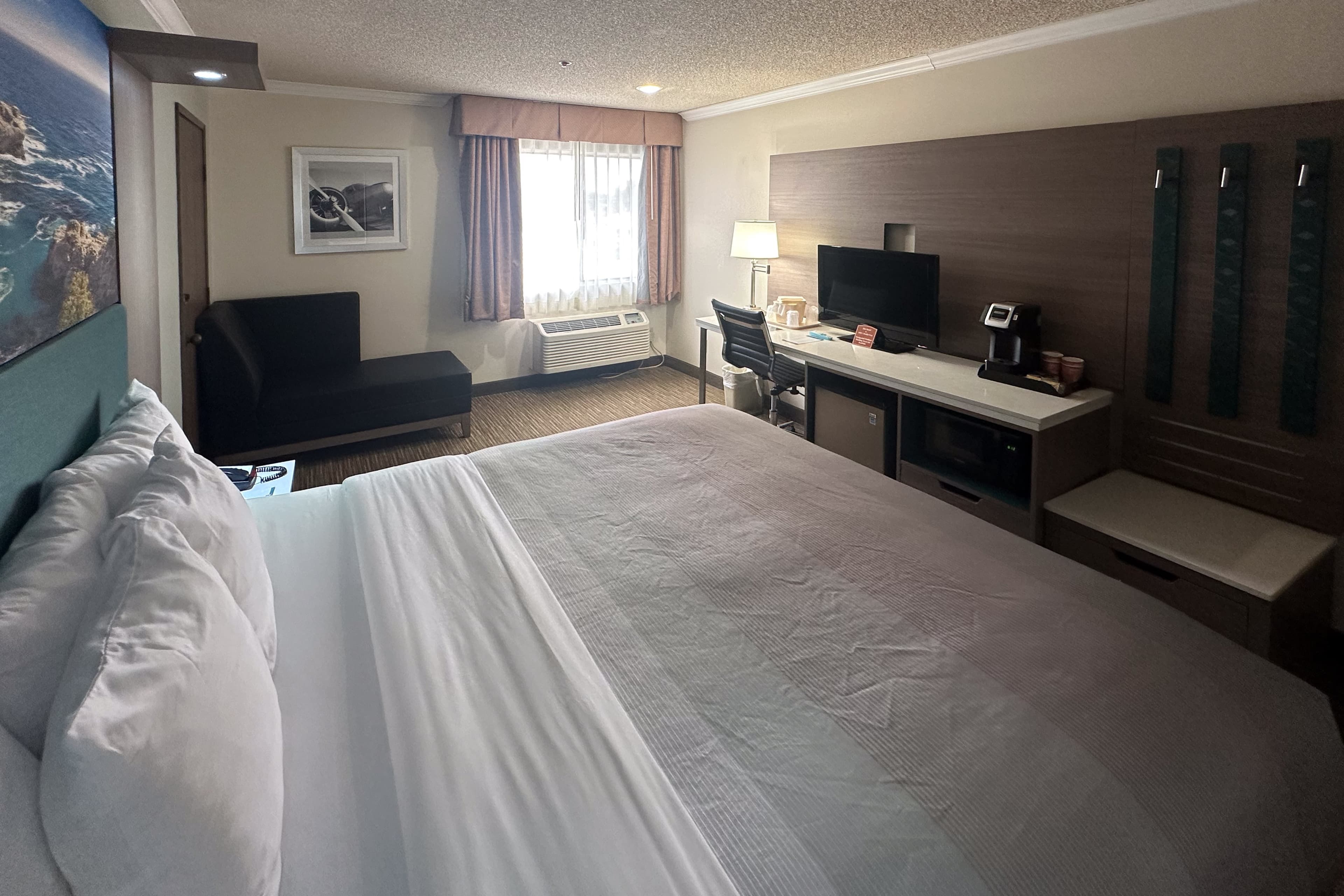 Quality Inn & Suites Los Angeles Airport - Stadium District — 3