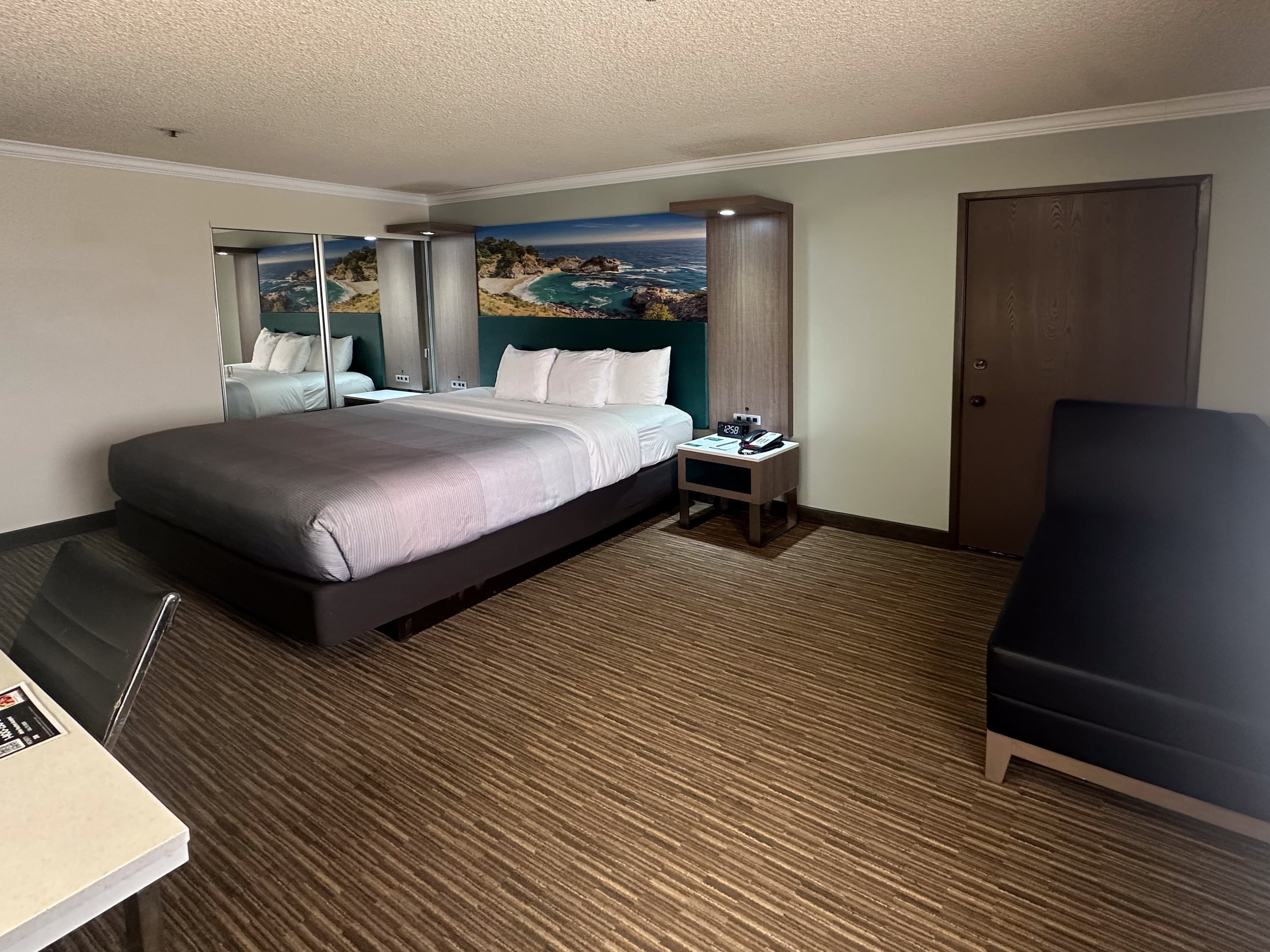 Quality Inn & Suites Los Angeles Airport - Stadium District — 4