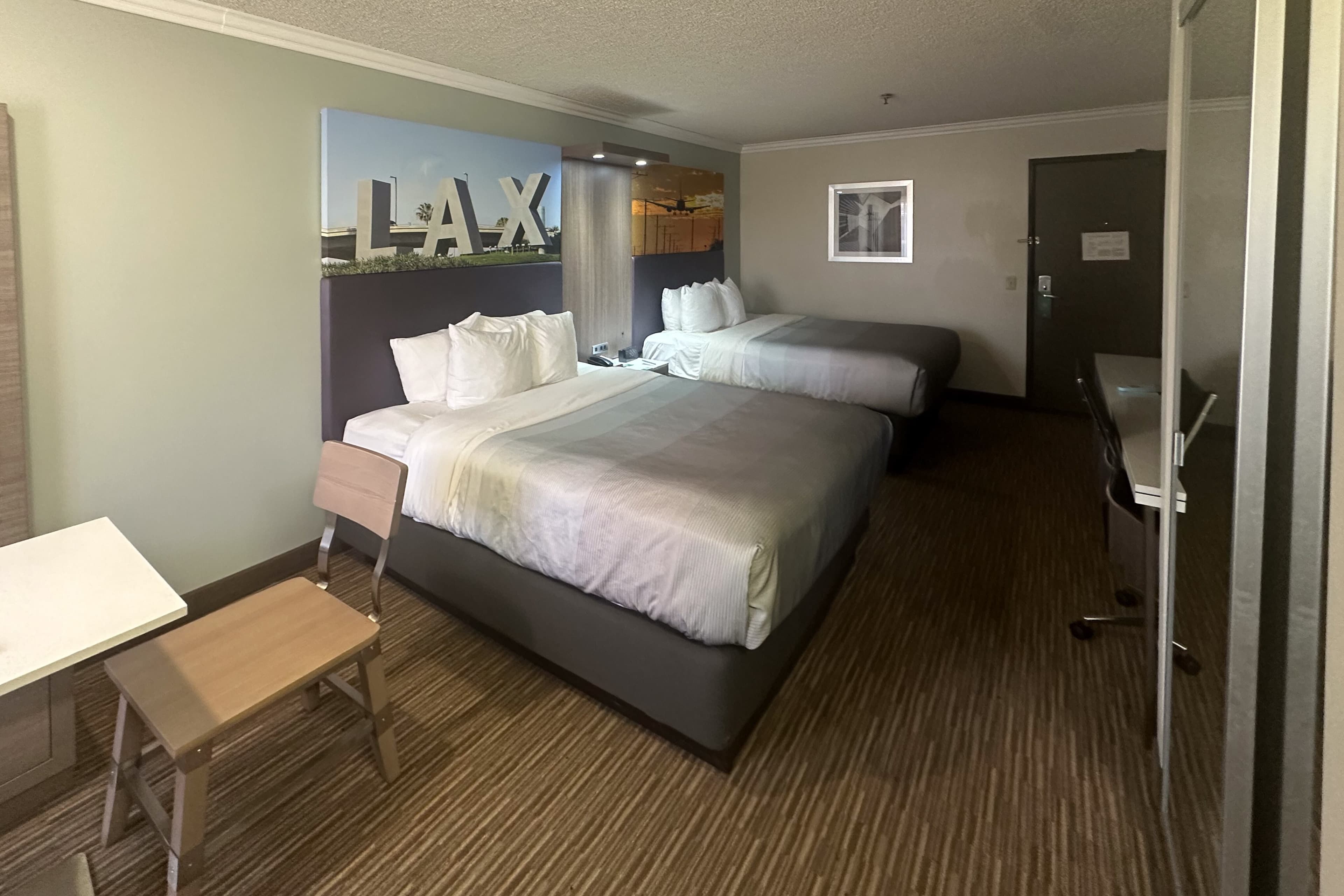 Quality Inn & Suites Los Angeles Airport - Stadium District — 40