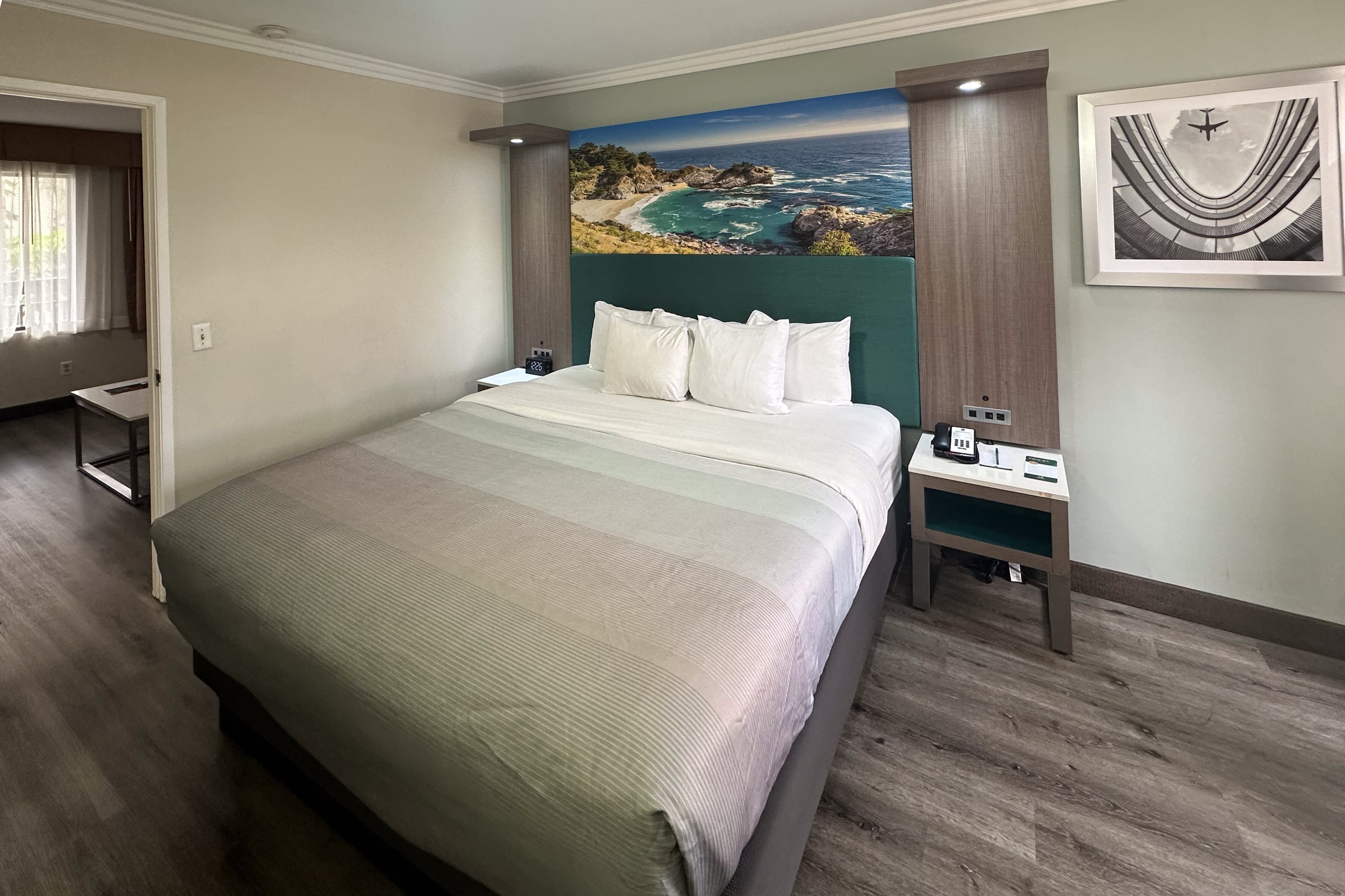Quality Inn & Suites Los Angeles Airport - Stadium District — 48