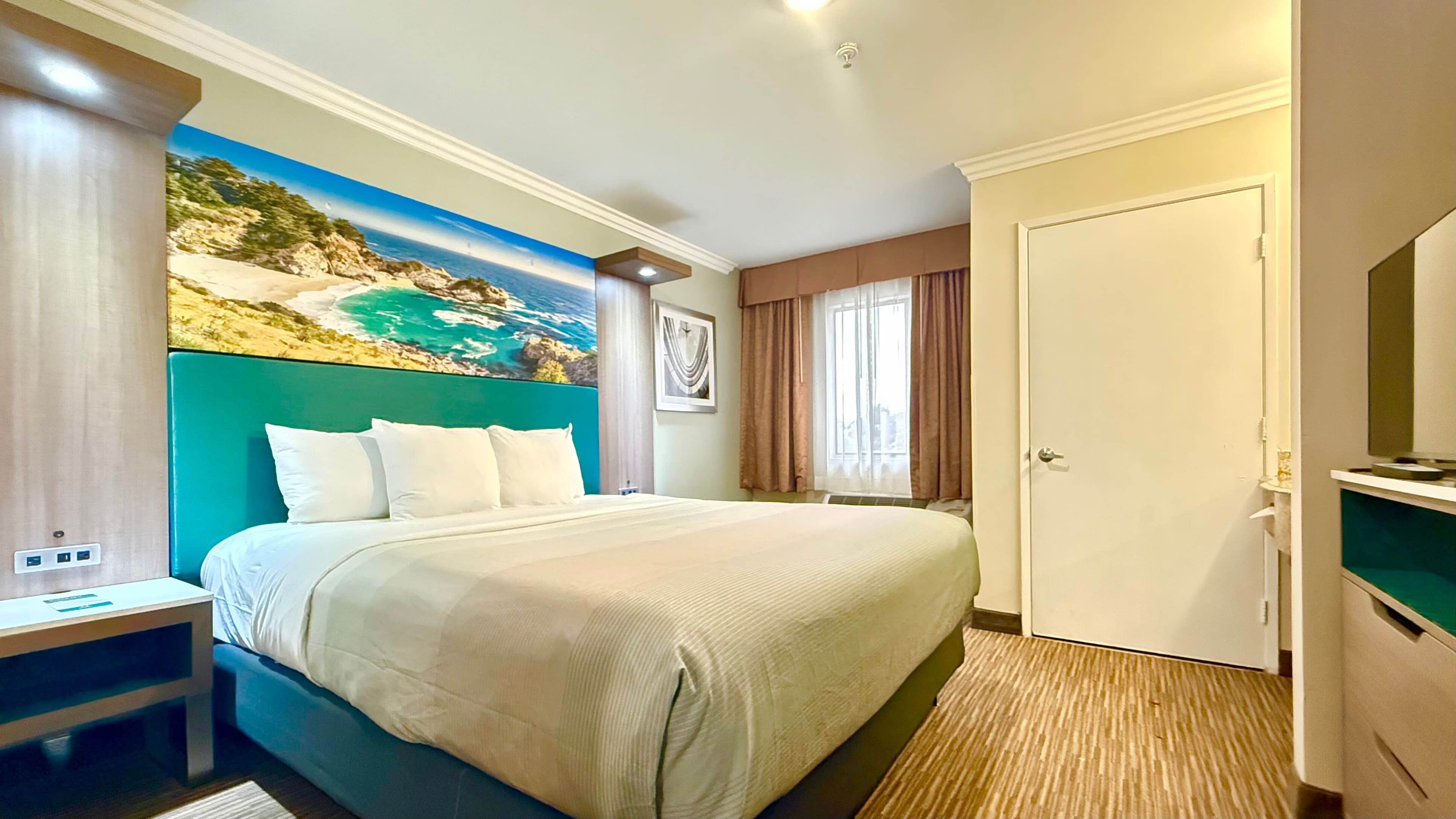Quality Inn & Suites Los Angeles Airport - Stadium District — 51