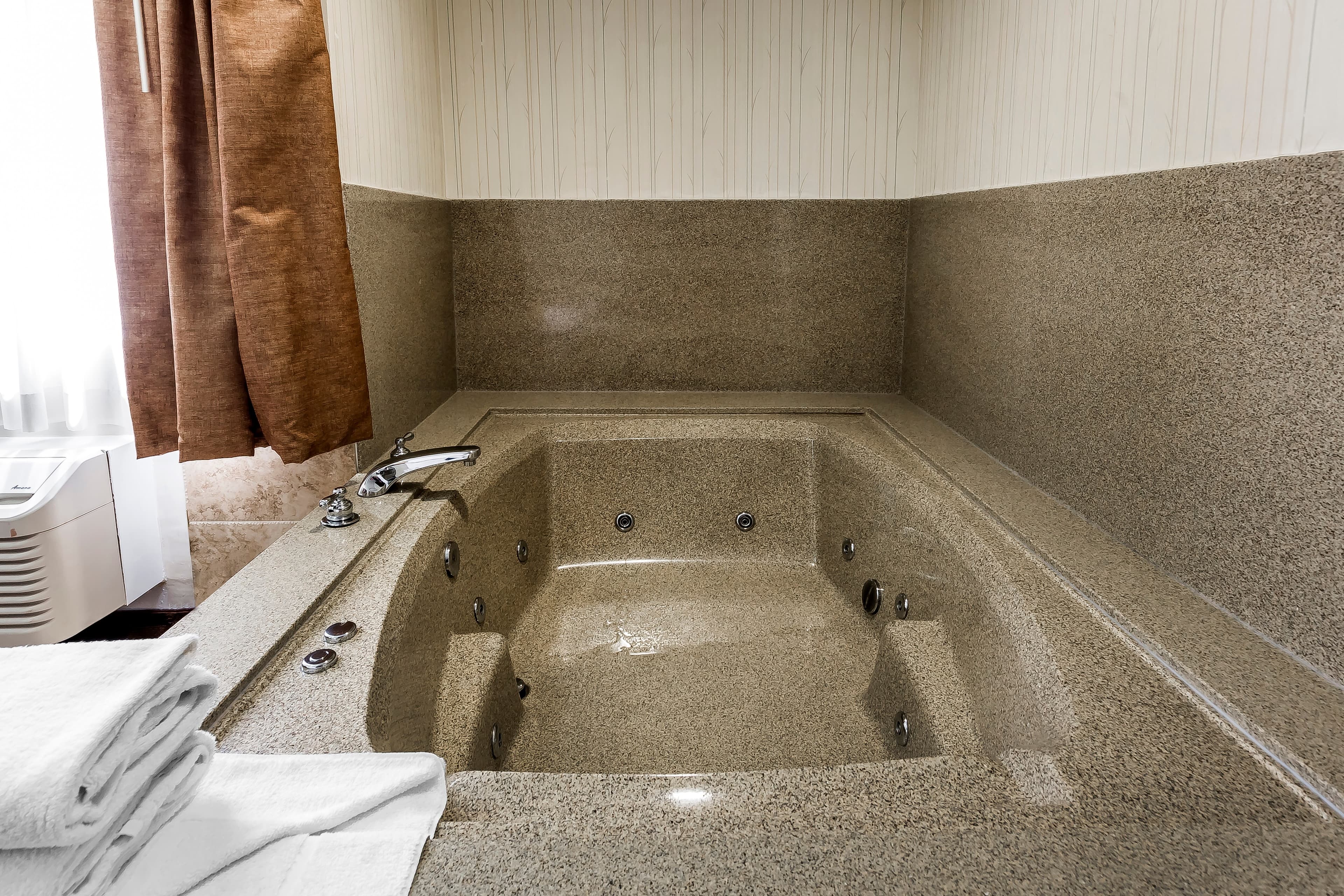 Quality Inn & Suites Los Angeles Airport - Stadium District — 26