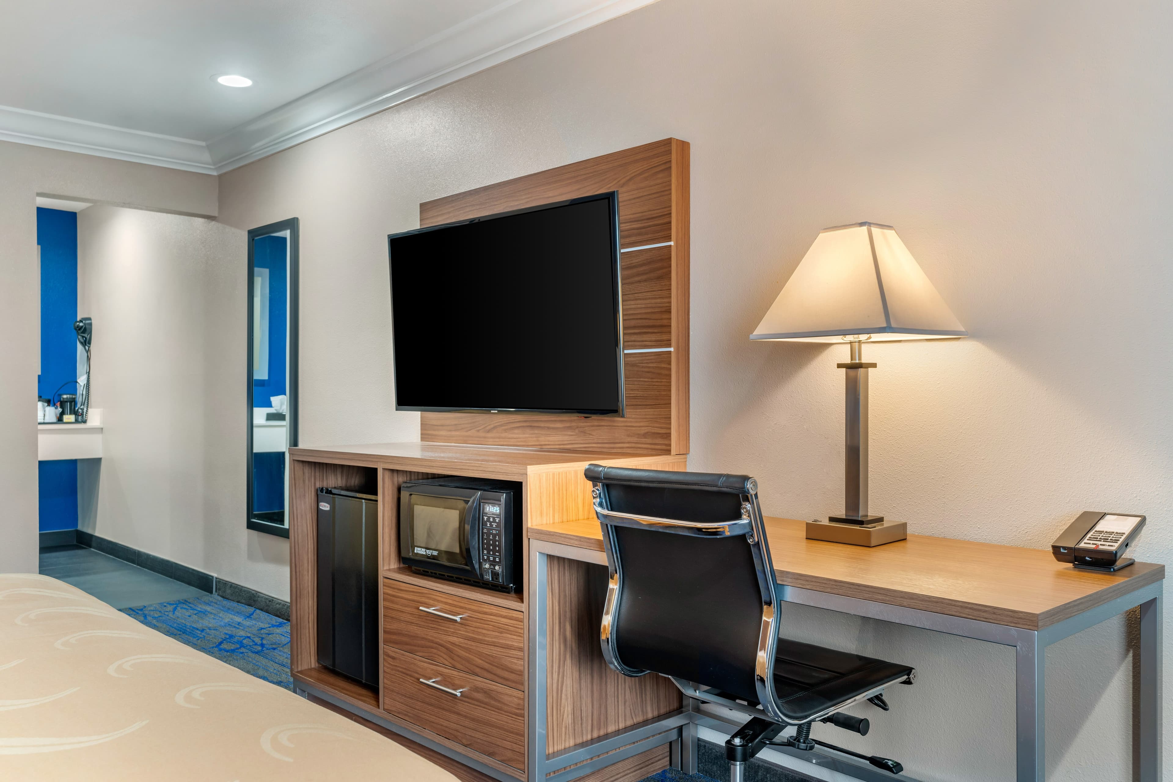 Quality Inn & Suites Vacaville — 9
