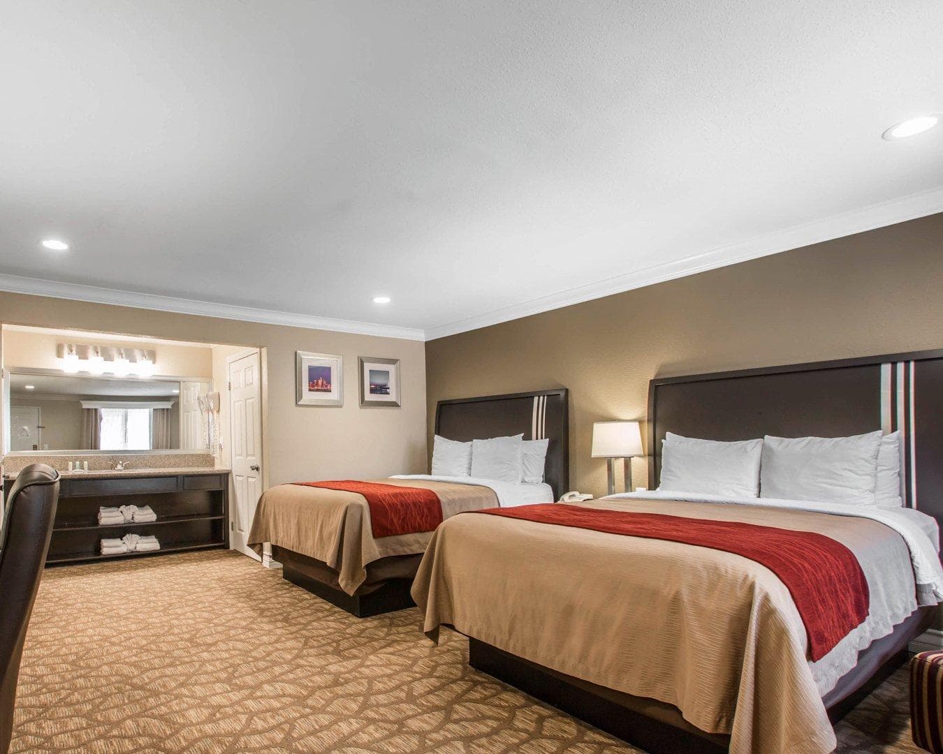 Quality Inn Downey - Image 4