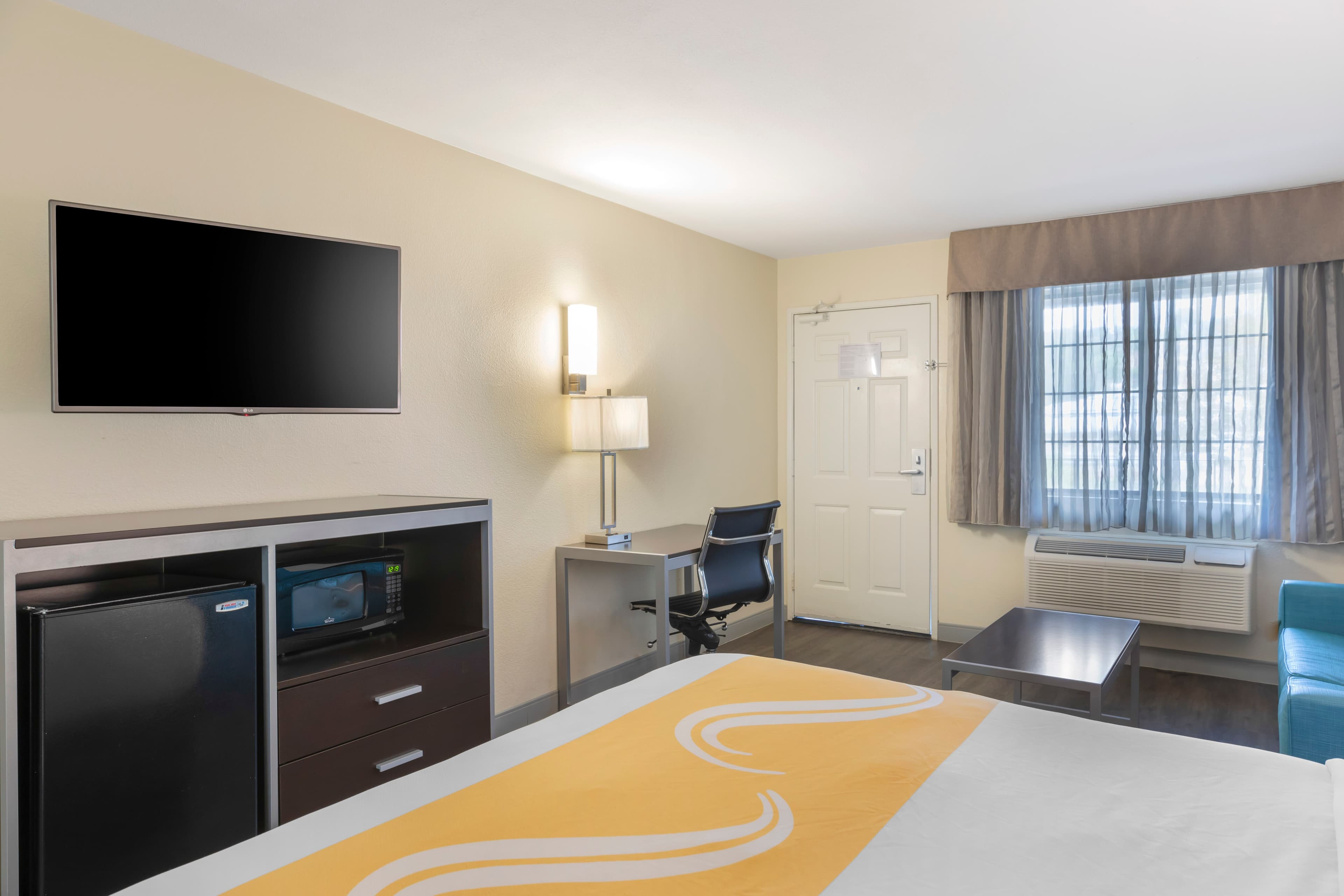 Quality Inn & Suites Camarillo-Oxnard — 24