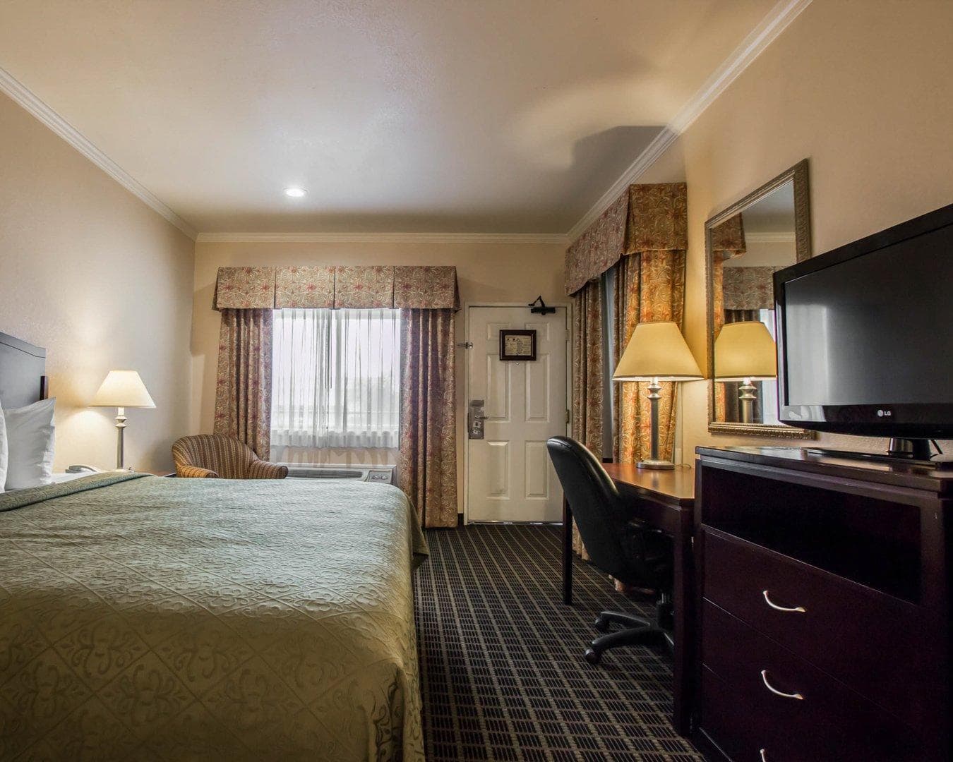 Quality Inn Temecula Valley Wine Country - Image 3