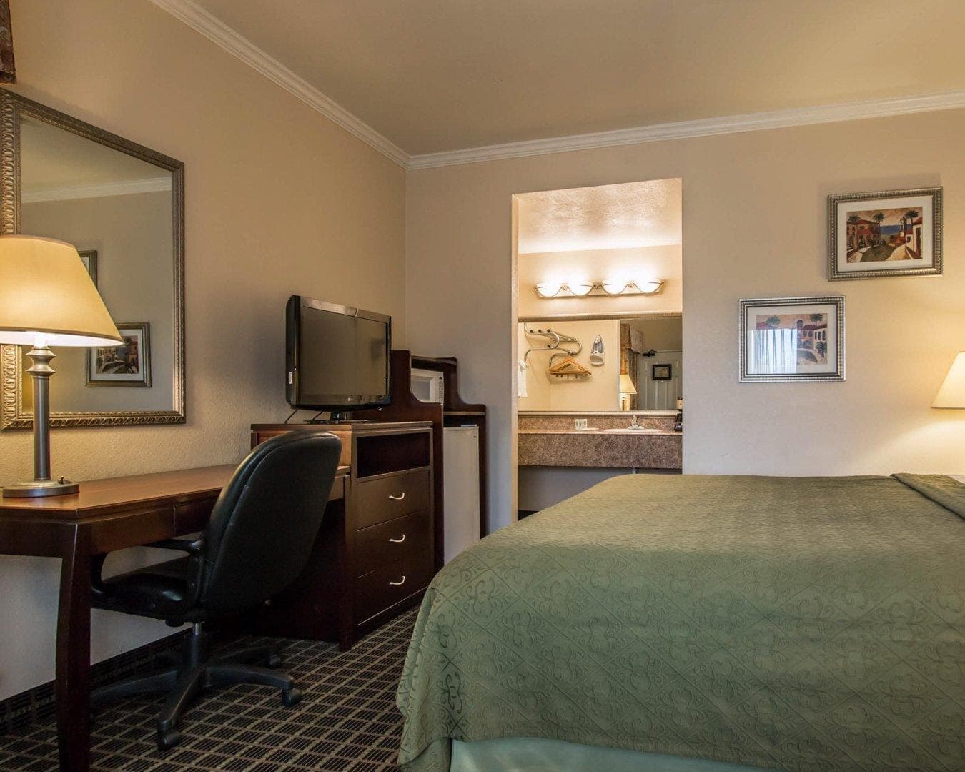 Quality Inn Temecula Valley Wine Country - Image 4