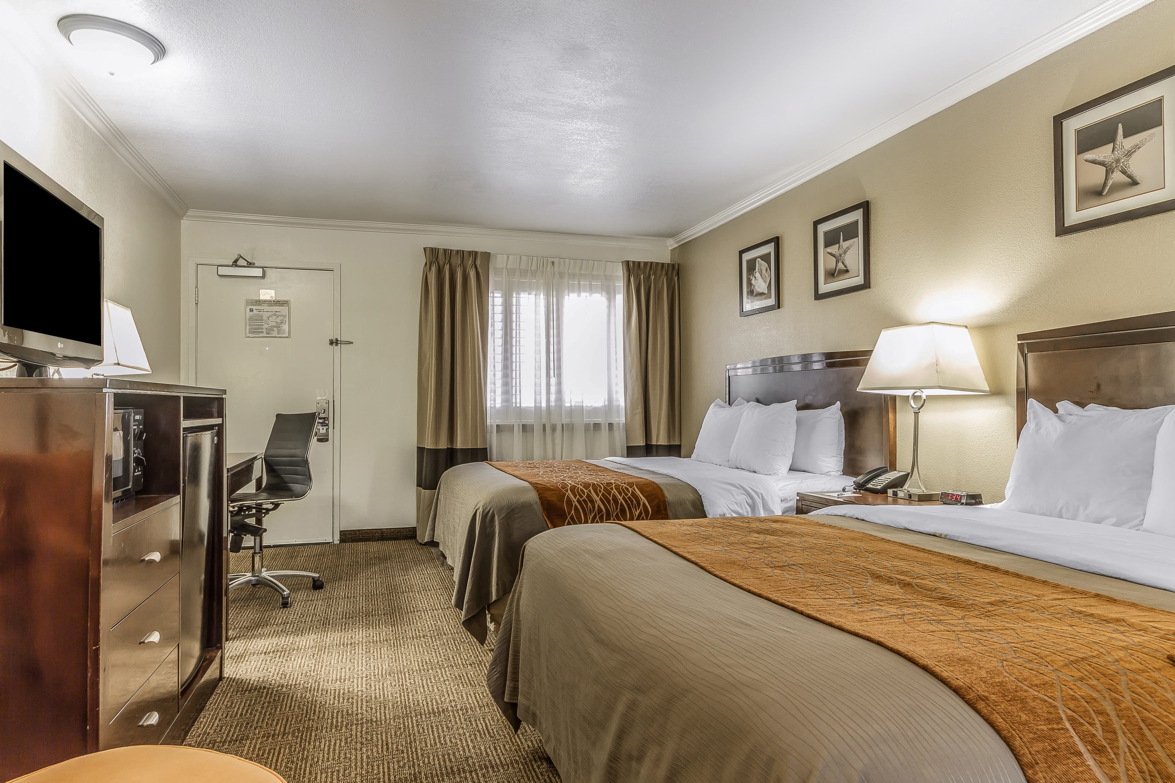 Comfort Inn Santa Cruz North — 12