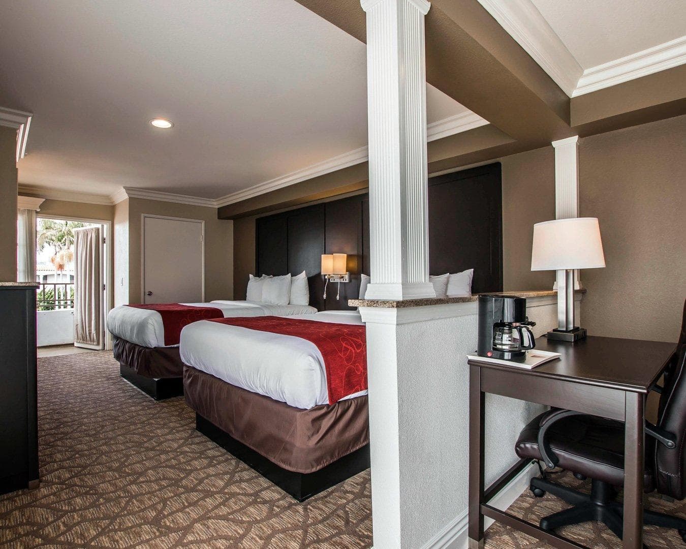 Comfort Suites San Clemente Beach — 20