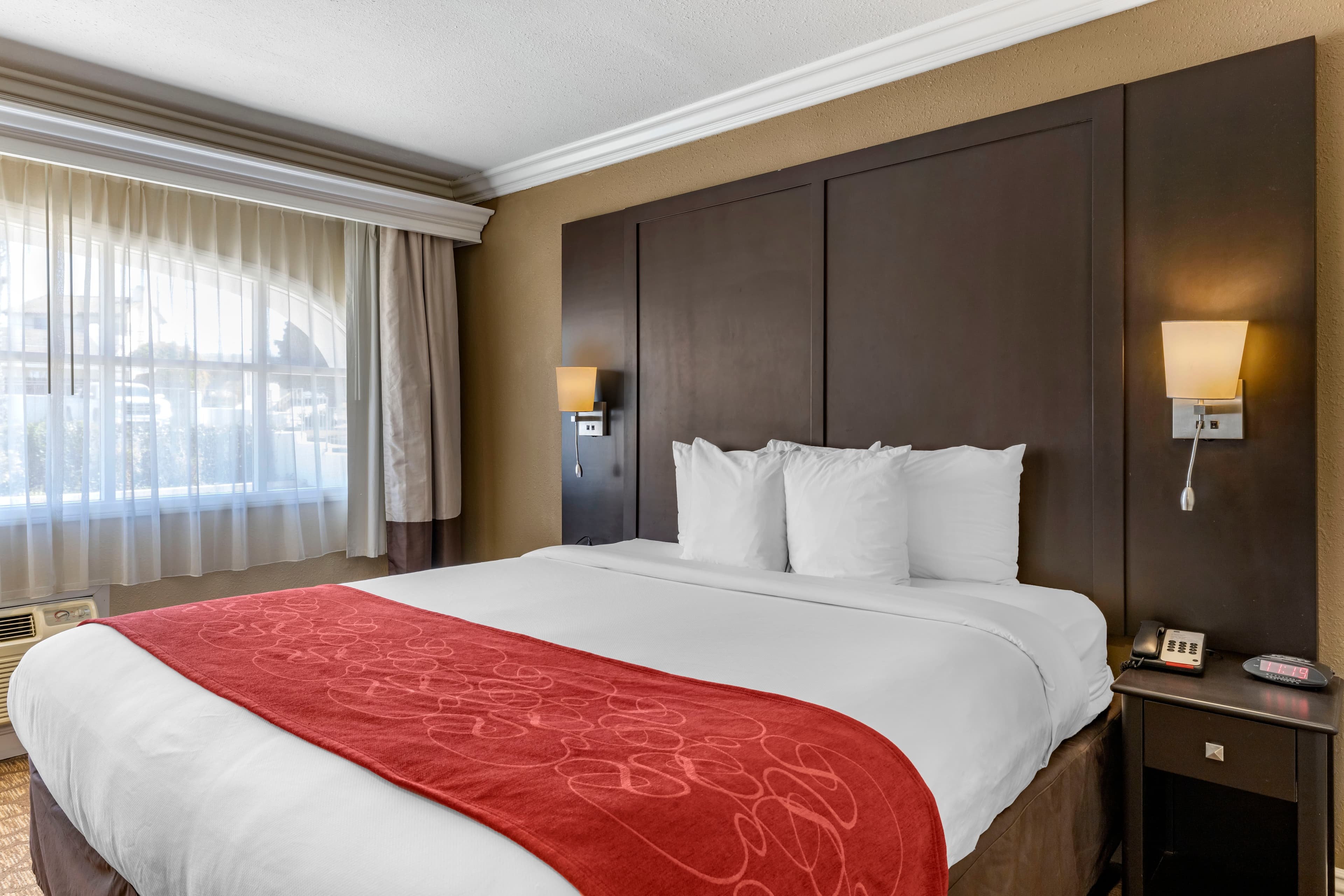 Comfort Suites San Clemente Beach — 16