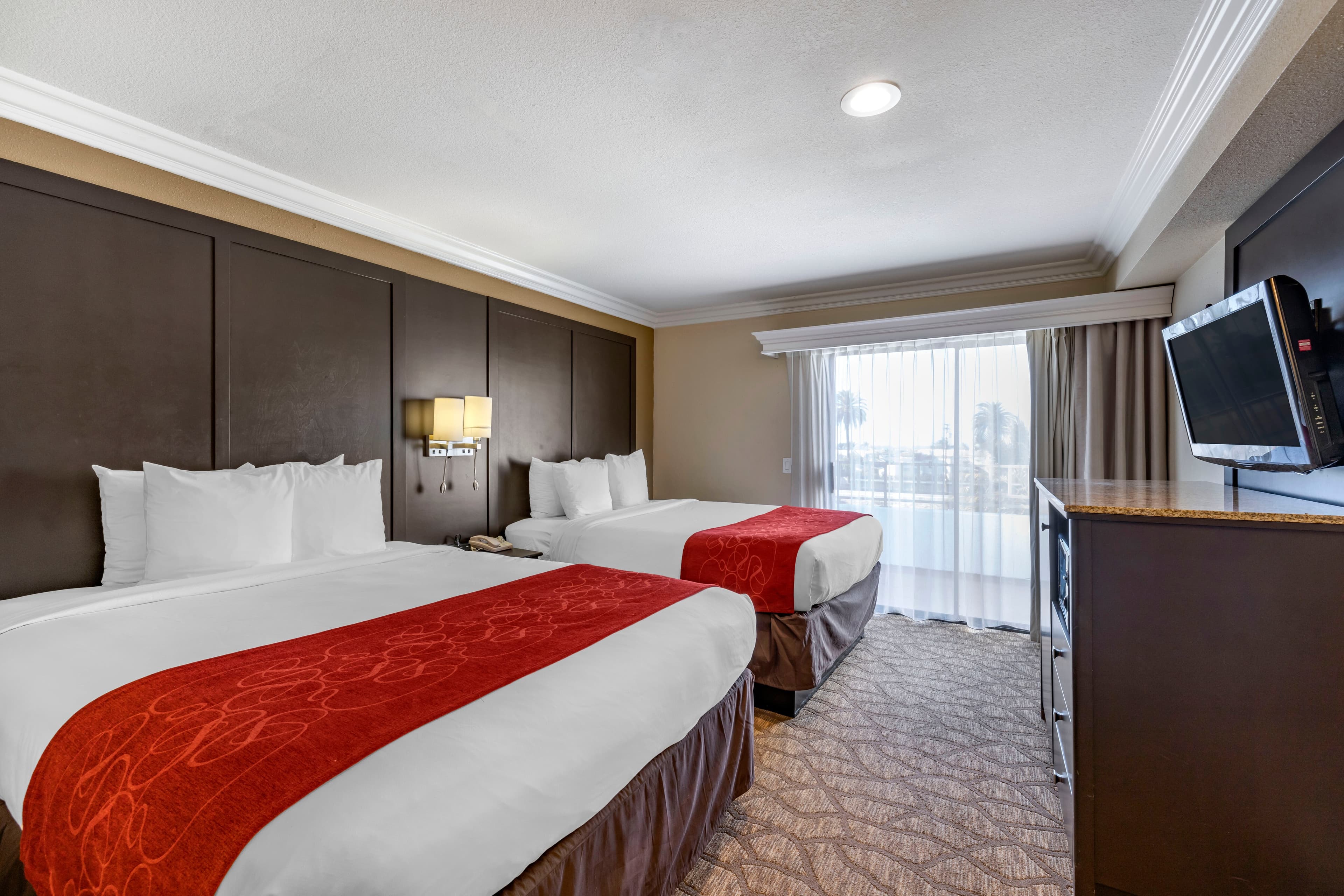 Comfort Suites San Clemente Beach — 23