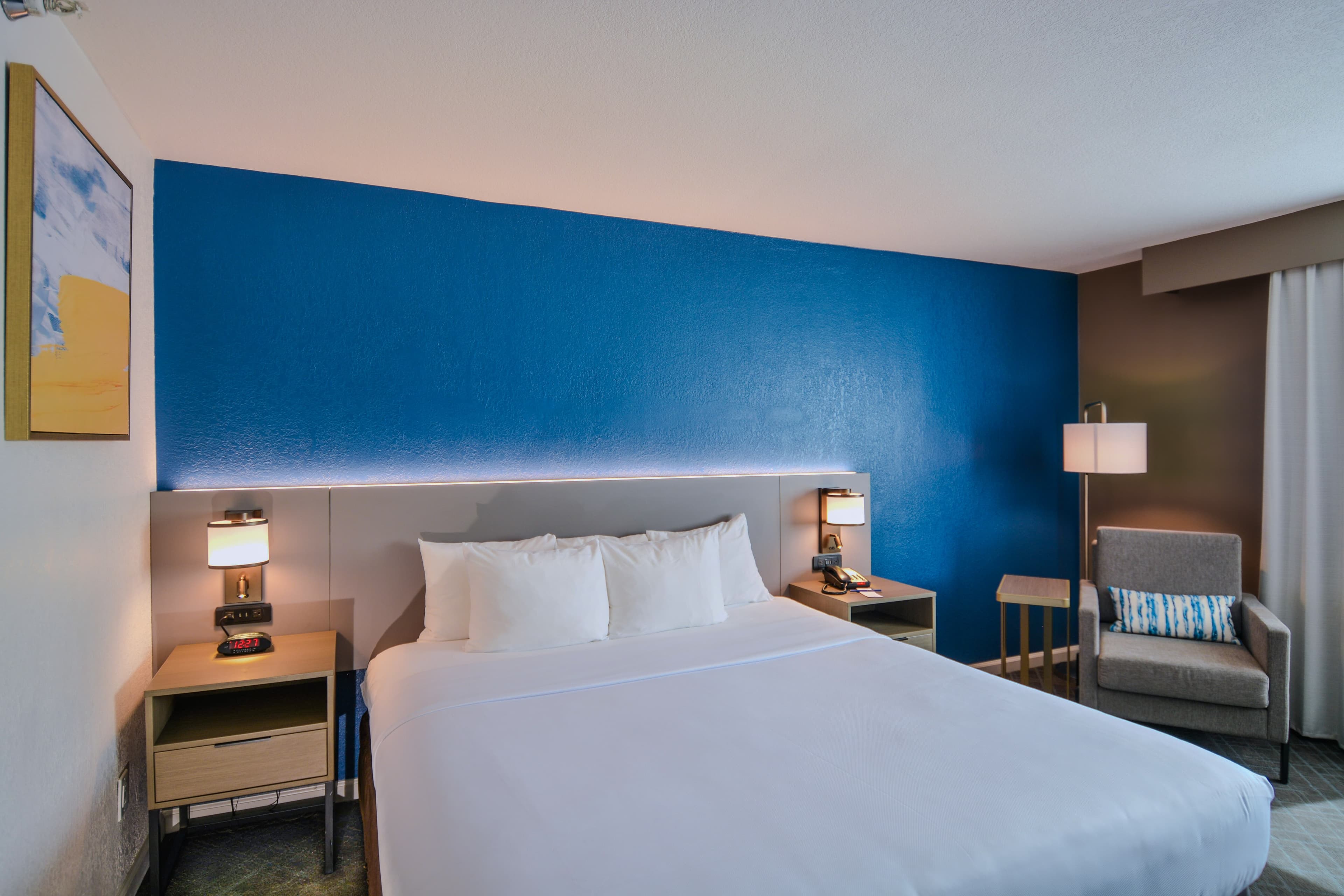 Comfort Inn & Suites Moreno Valley Near March Air Reserve Base — 8