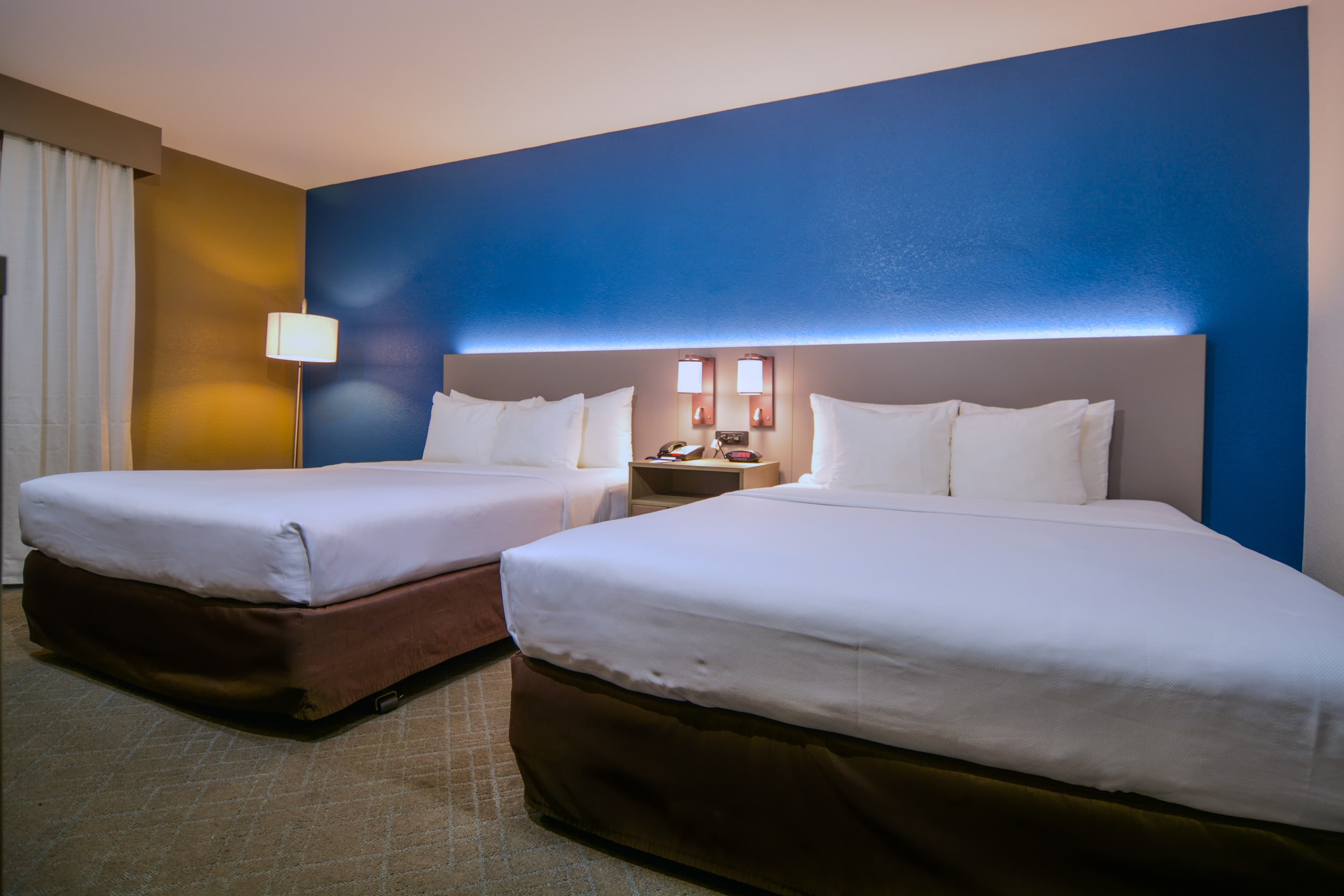 Comfort Inn & Suites Moreno Valley Near March Air Reserve Base — 24