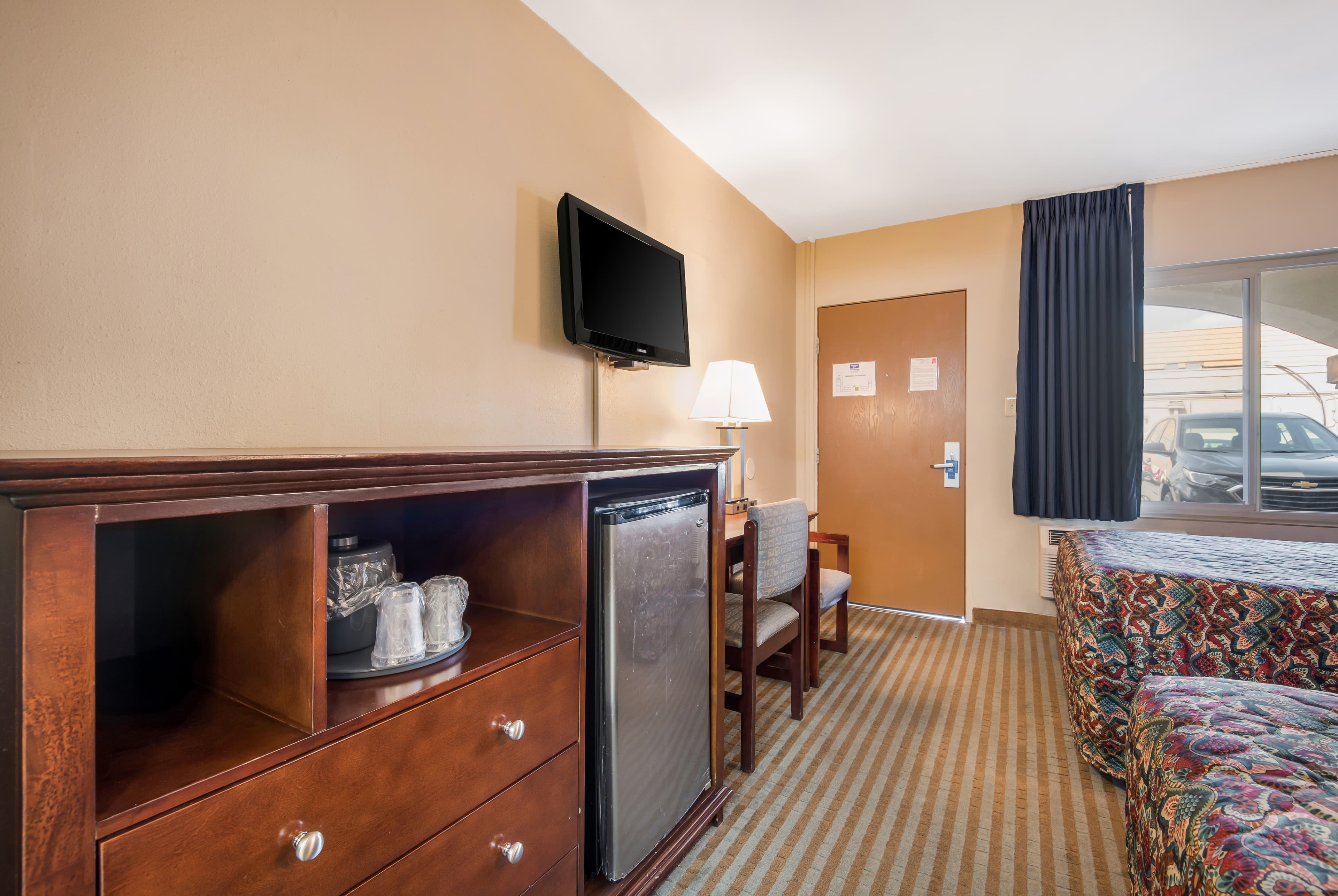 Rodeway Inn Regalodge — 4