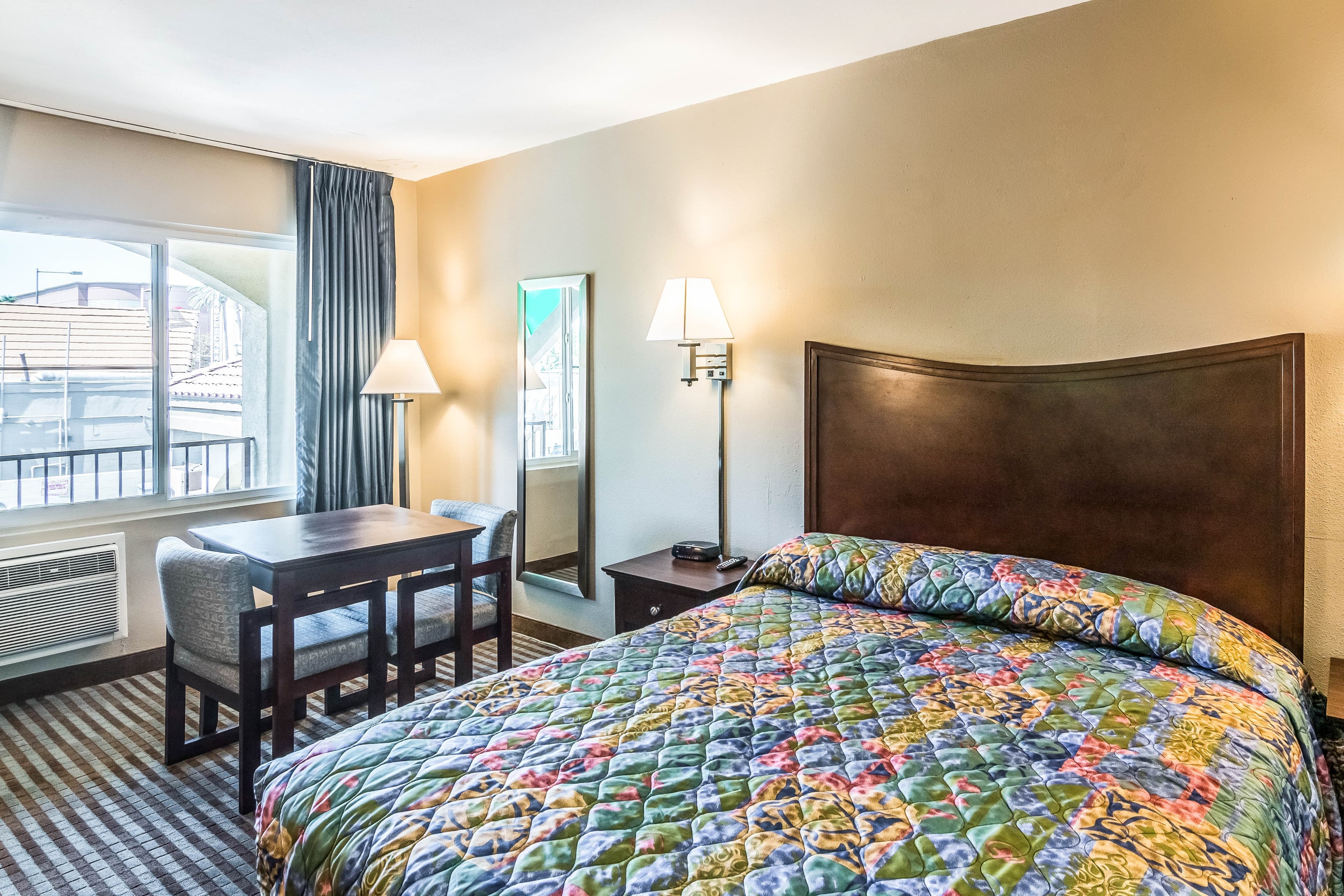 Rodeway Inn Regalodge — 13