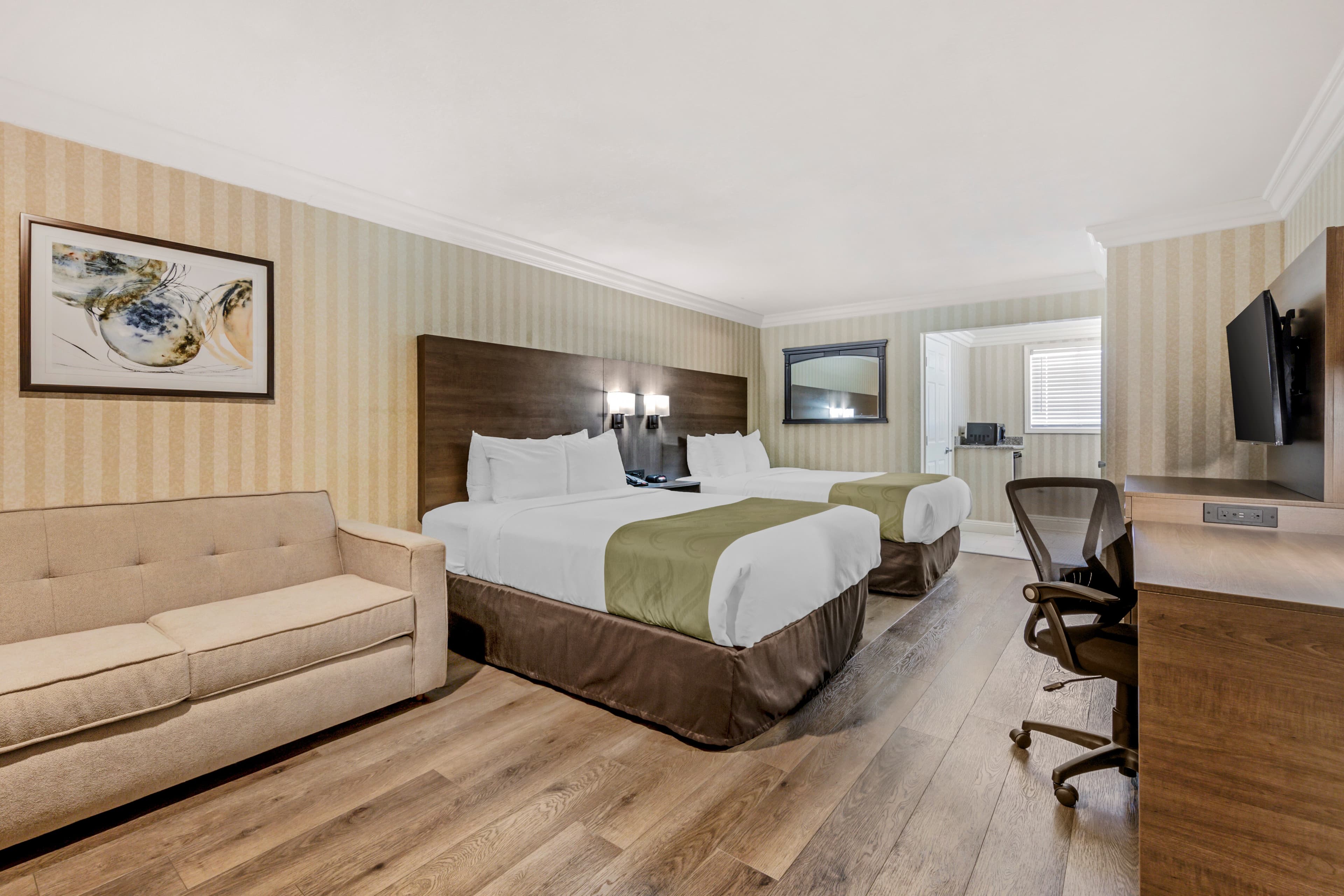 Quality Inn & Suites Anaheim Maingate — 7