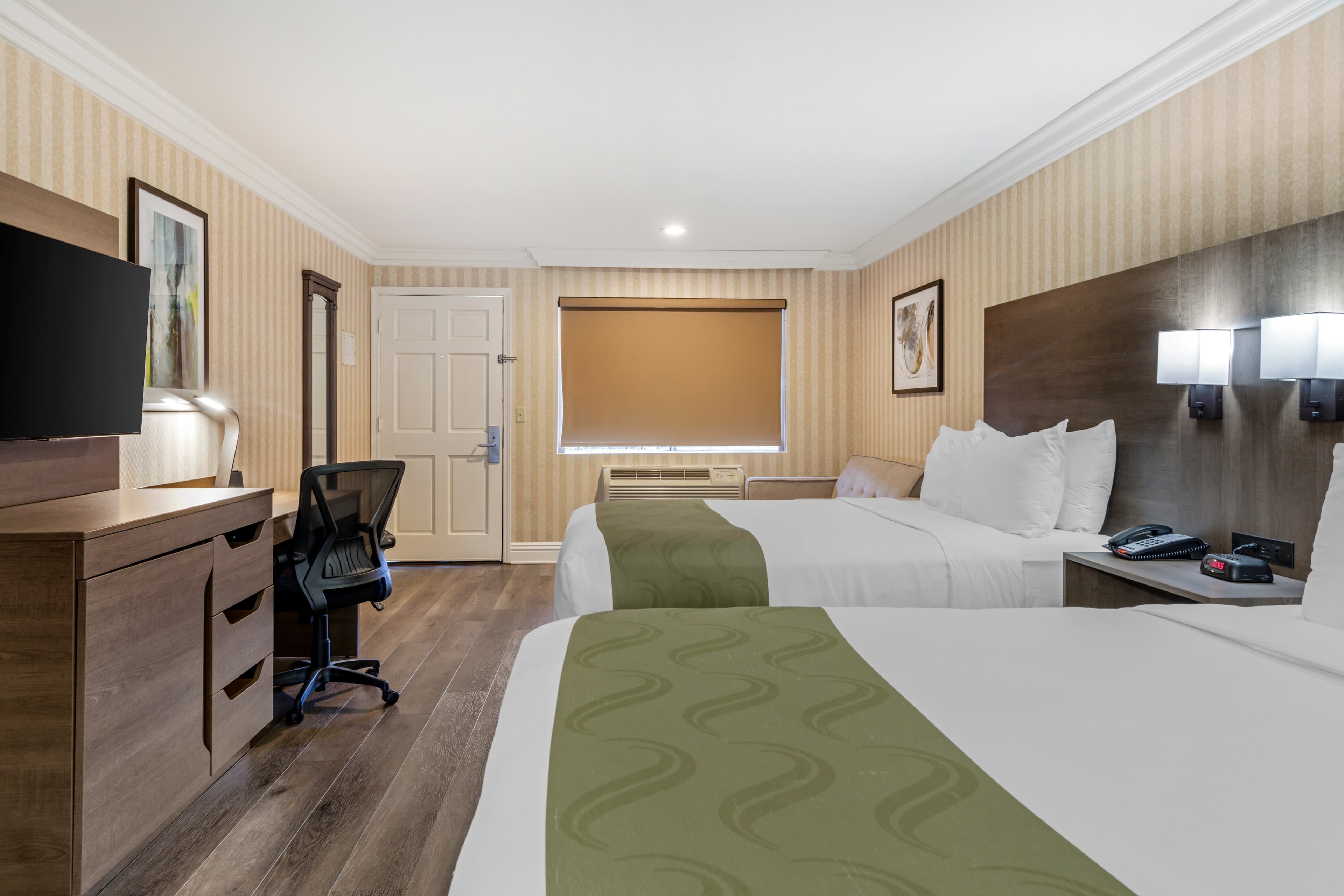 Quality Inn & Suites Anaheim Maingate — 9