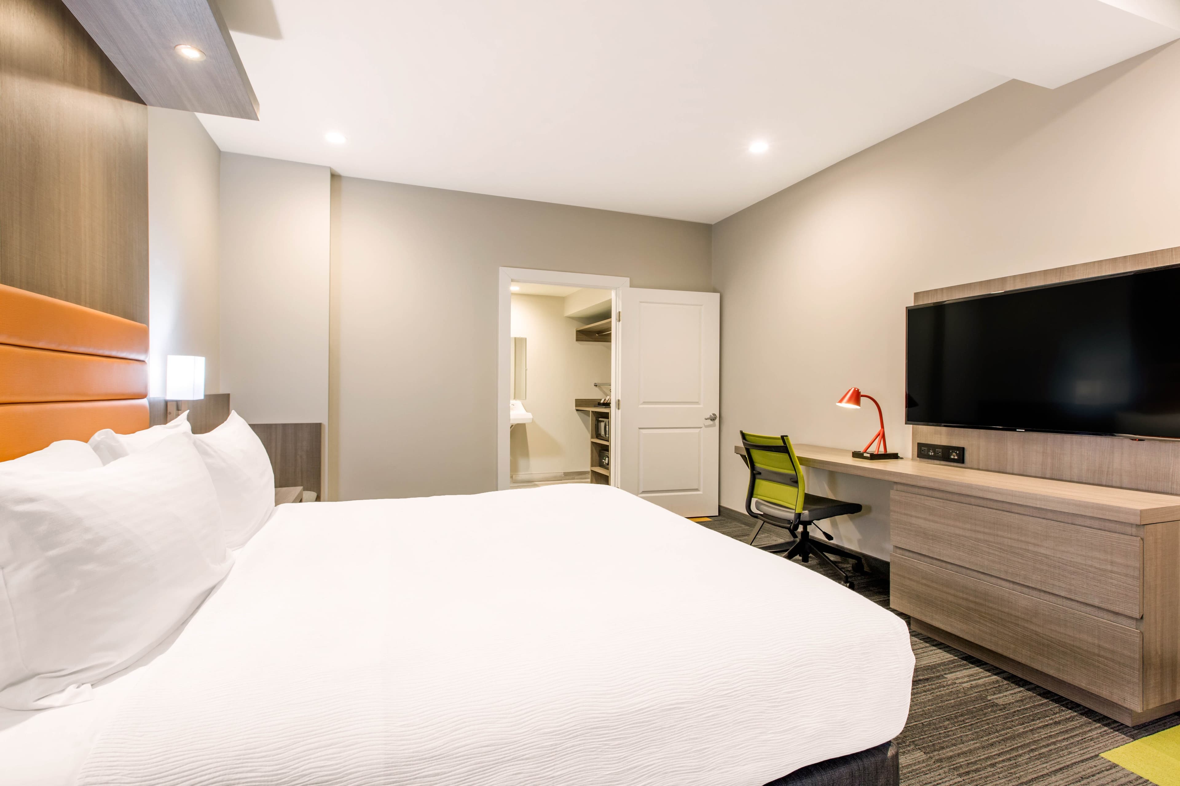 Rodeway Inn near Melrose Ave - Image 3