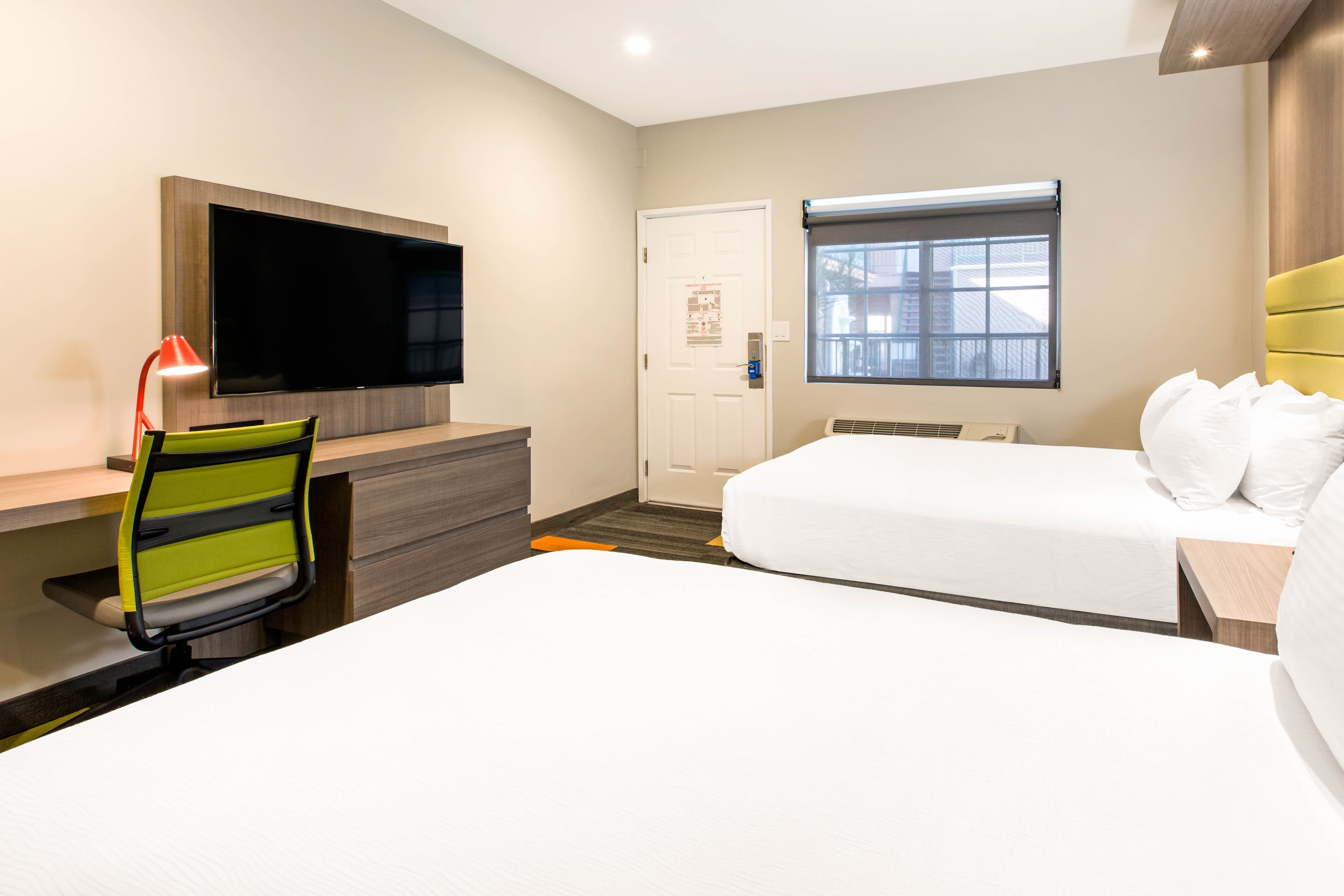 Rodeway Inn near Melrose Ave — 9