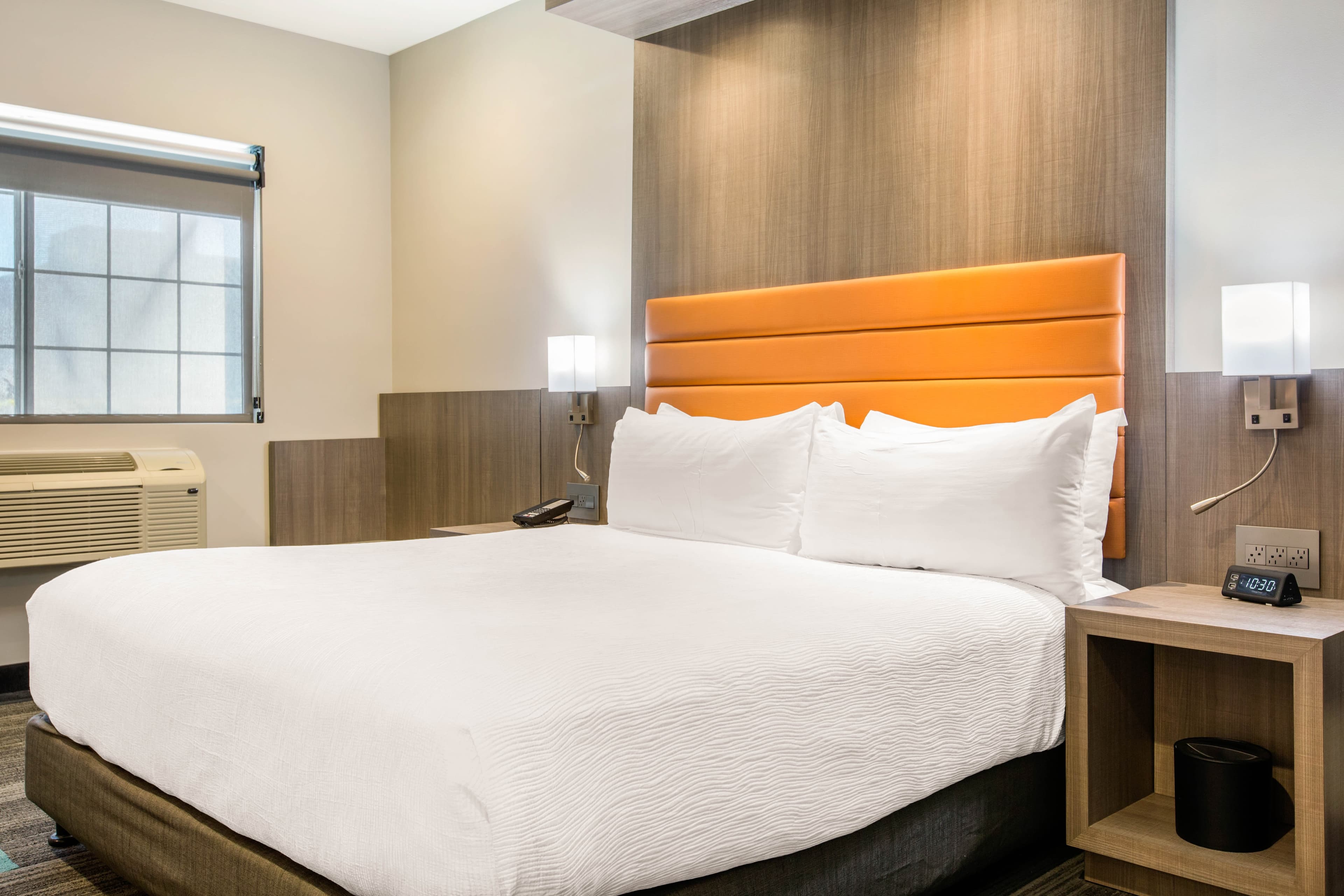 Rodeway Inn near Melrose Ave — 16