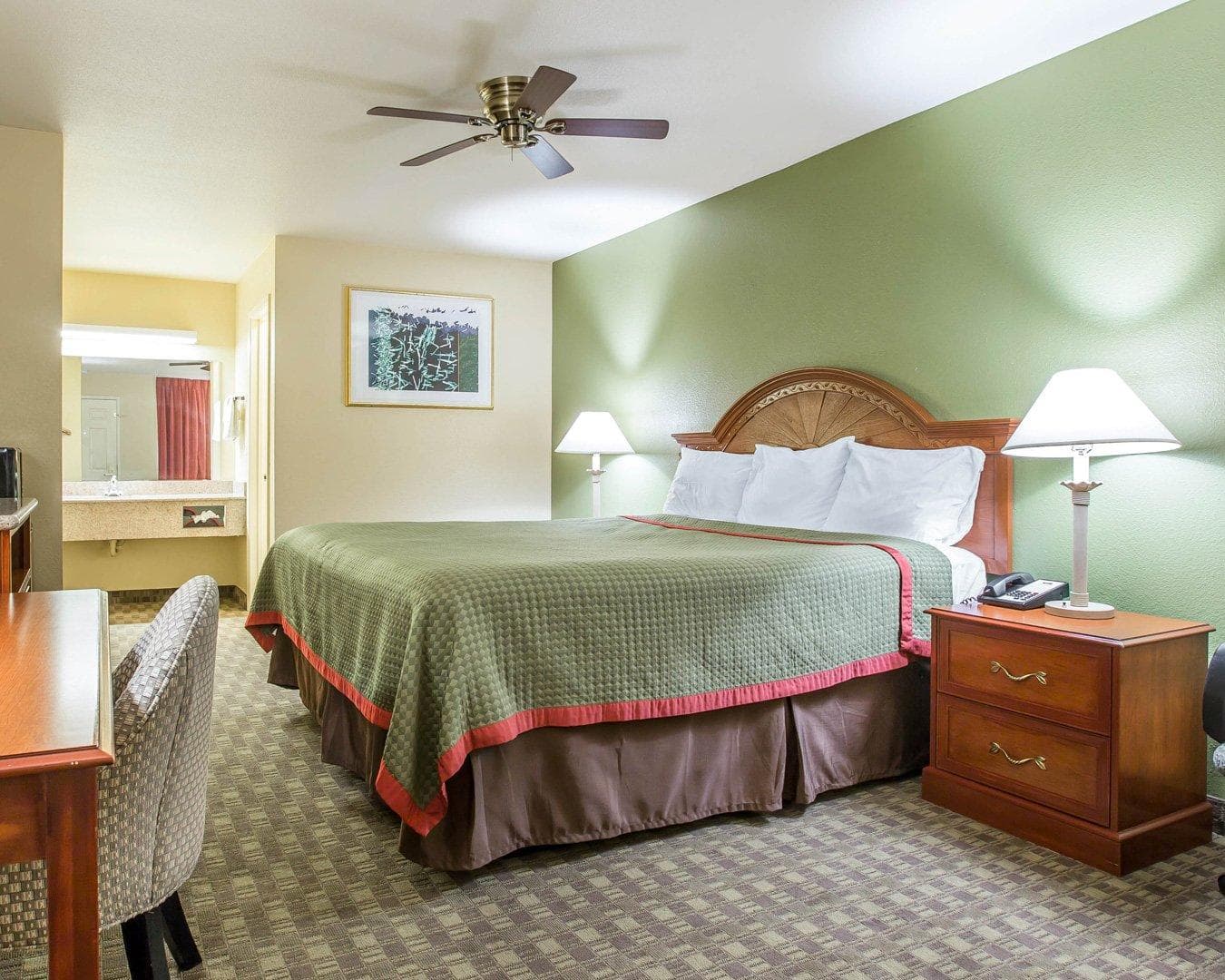 Rodeway Inn Delano - Image 1
