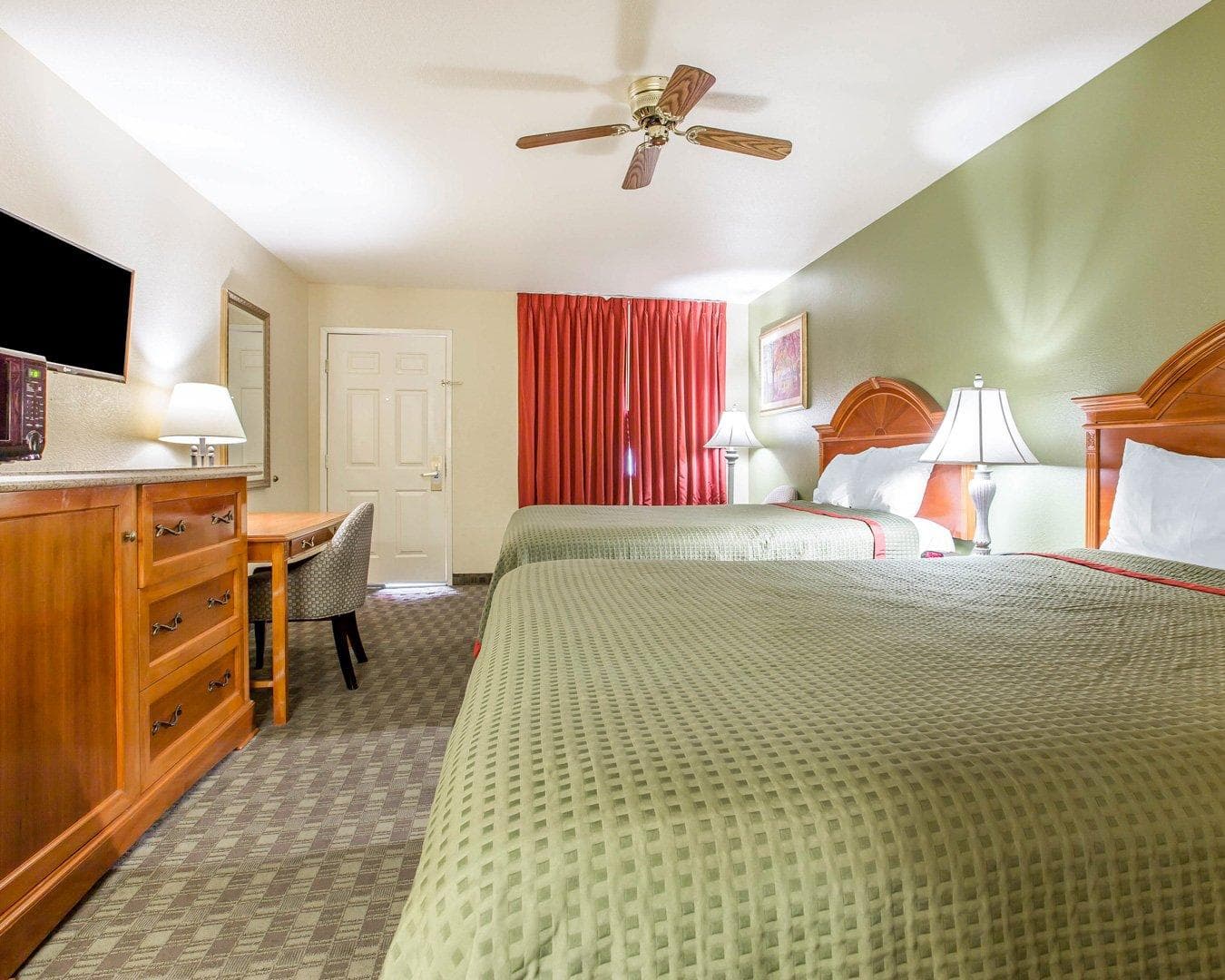 Rodeway Inn Delano — 17