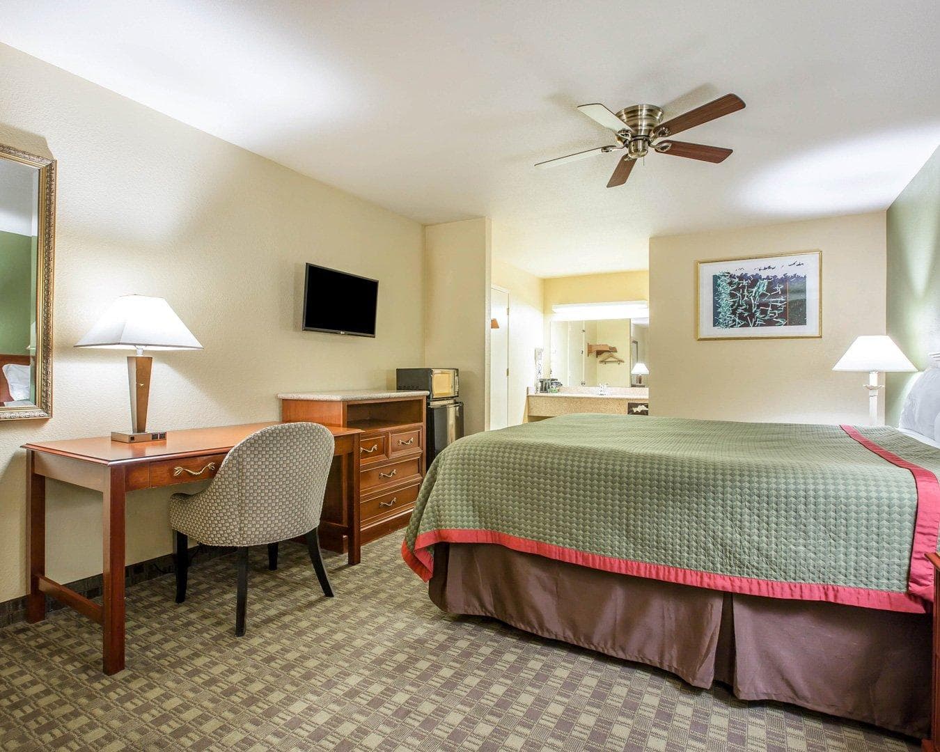 Rodeway Inn Delano — 8