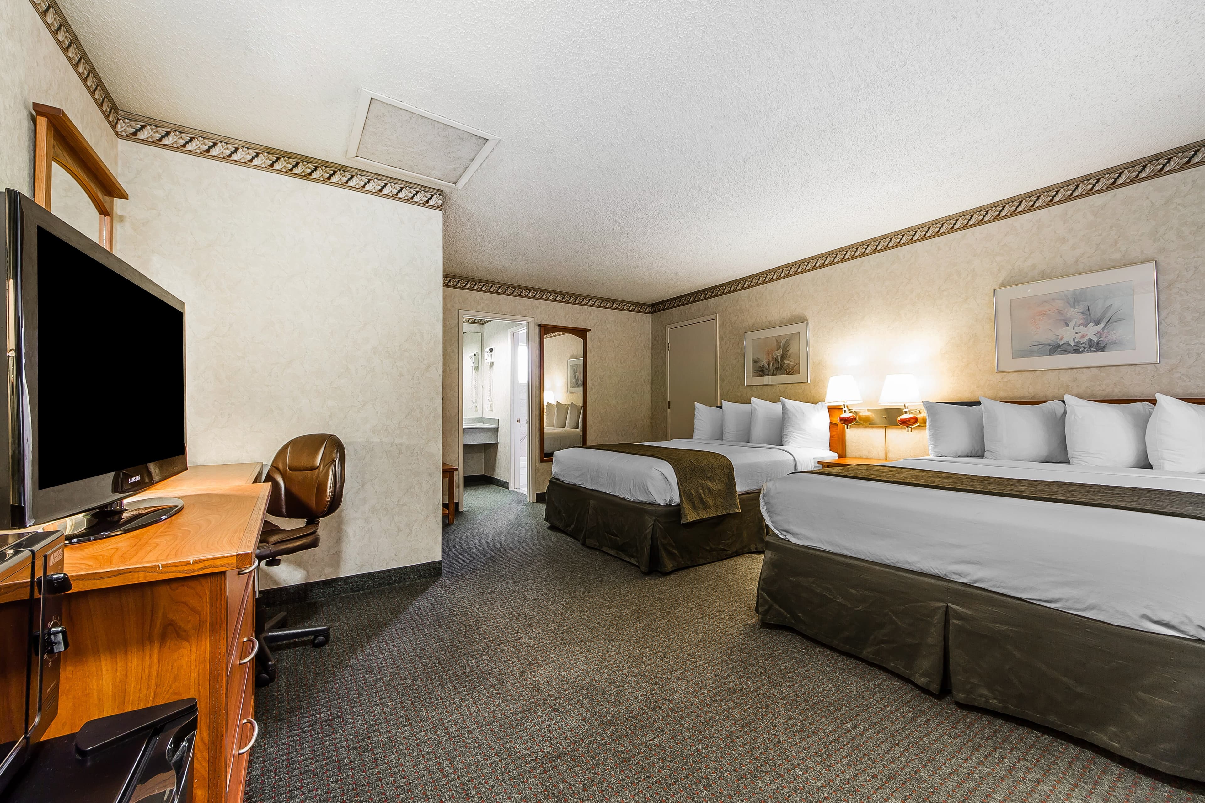 Quality Inn & Suites Silicon Valley — 6