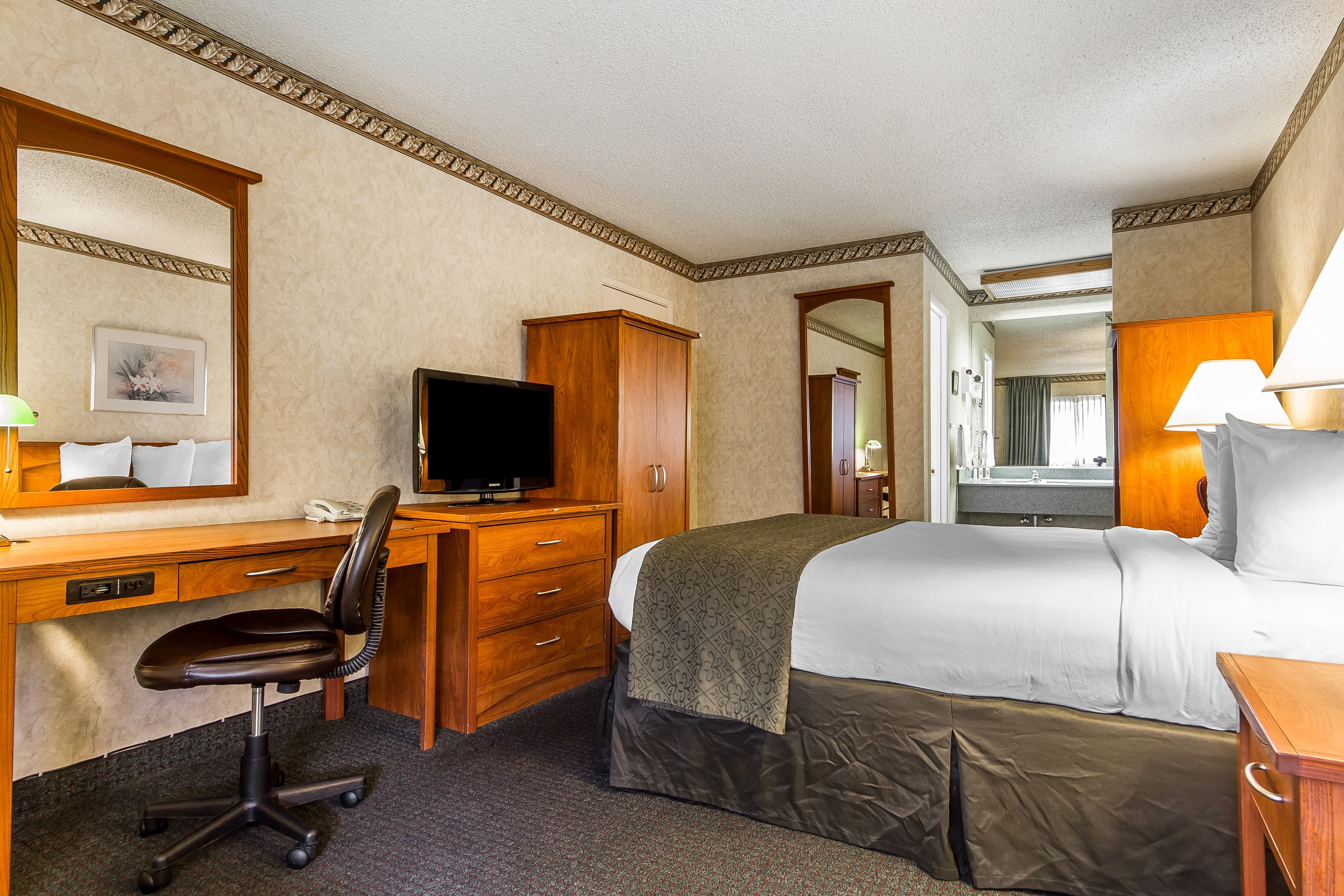 Quality Inn & Suites Silicon Valley — 16