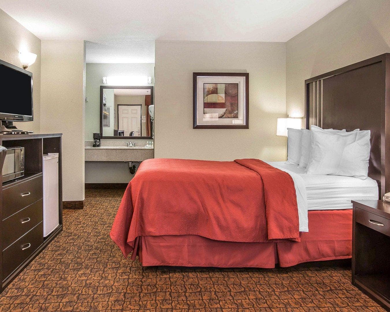 Quality Inn & Suites Woodland - Sacramento Airport — 7