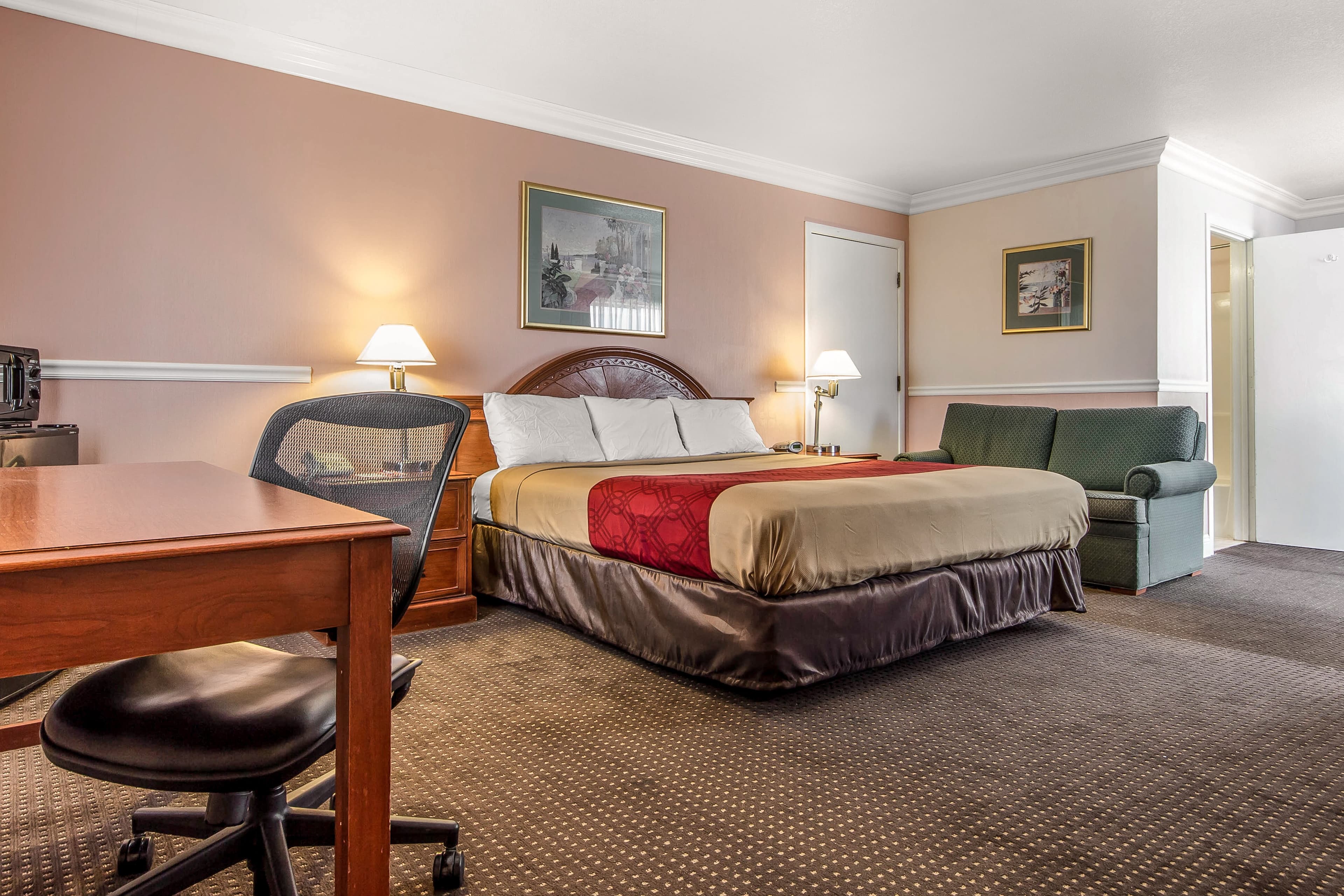 Econo Lodge Castro Valley I-580 — 29