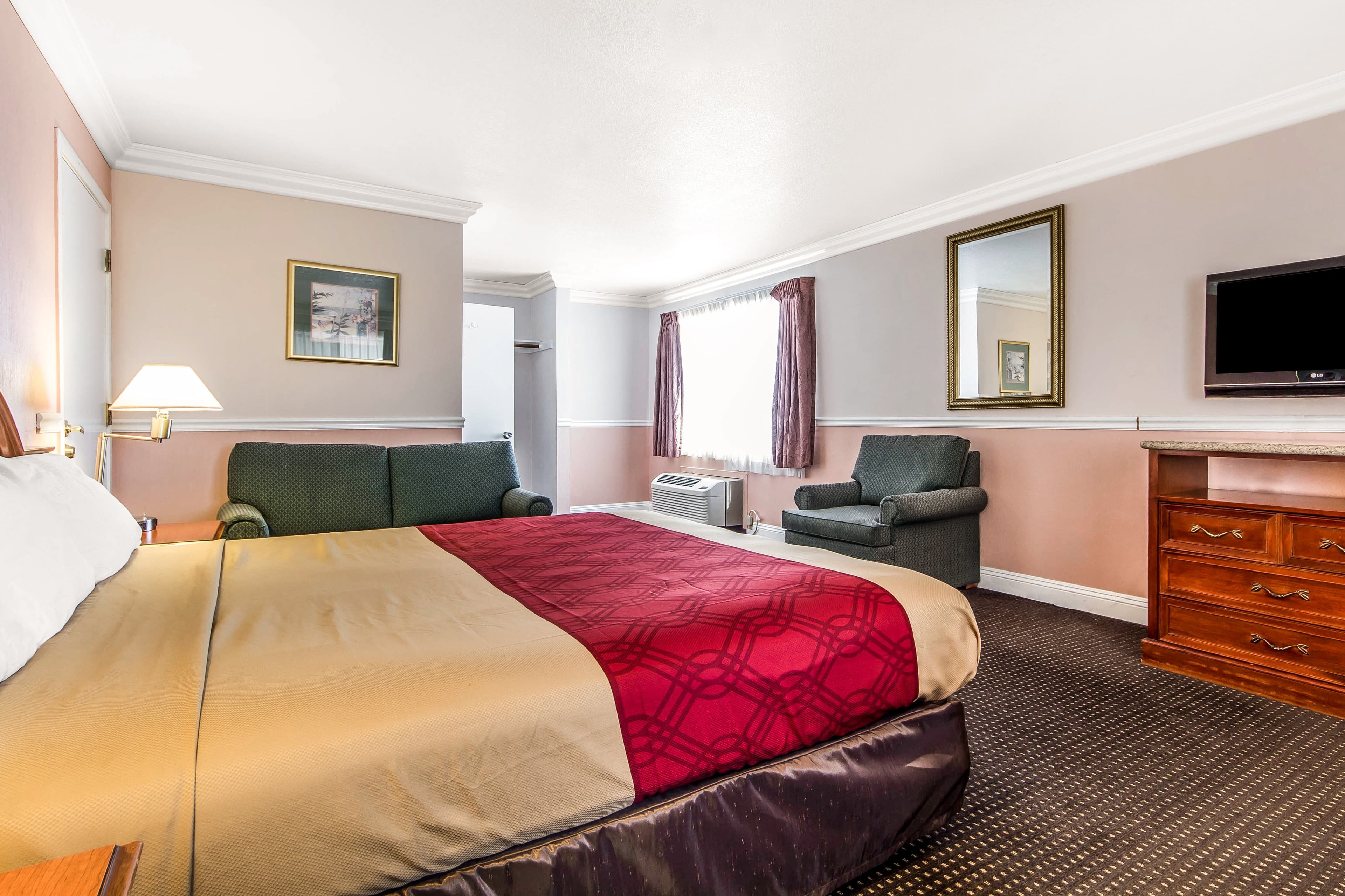 Econo Lodge Castro Valley I-580 — 32