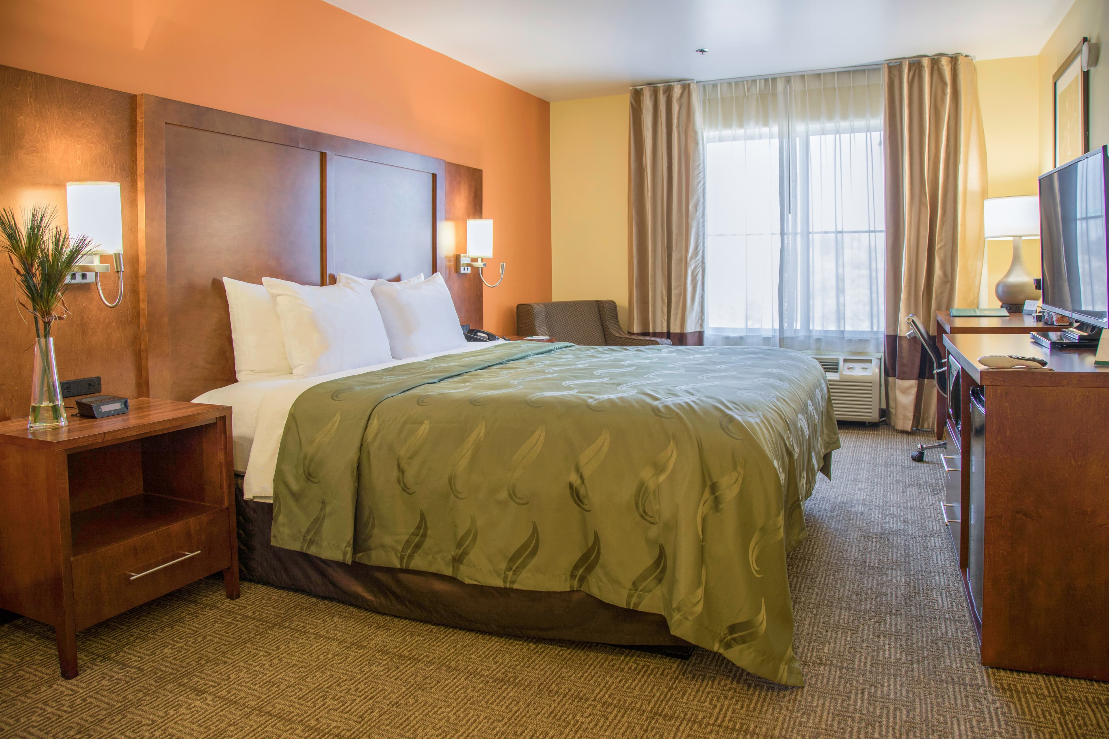 Quality Inn Merced Gateway to Yosemite - Image 1