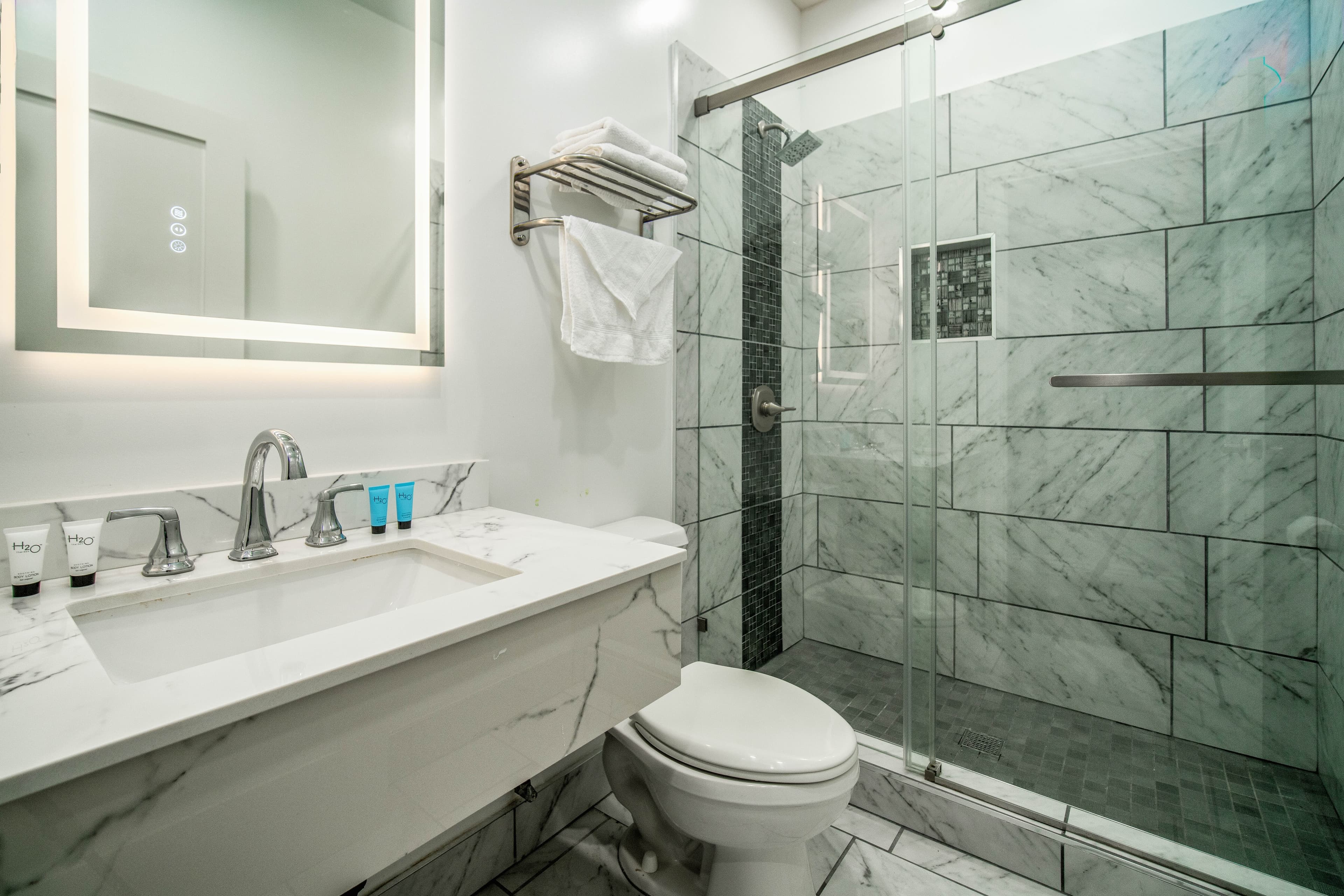 Rodeway Inn & Suites Pasadena — 11