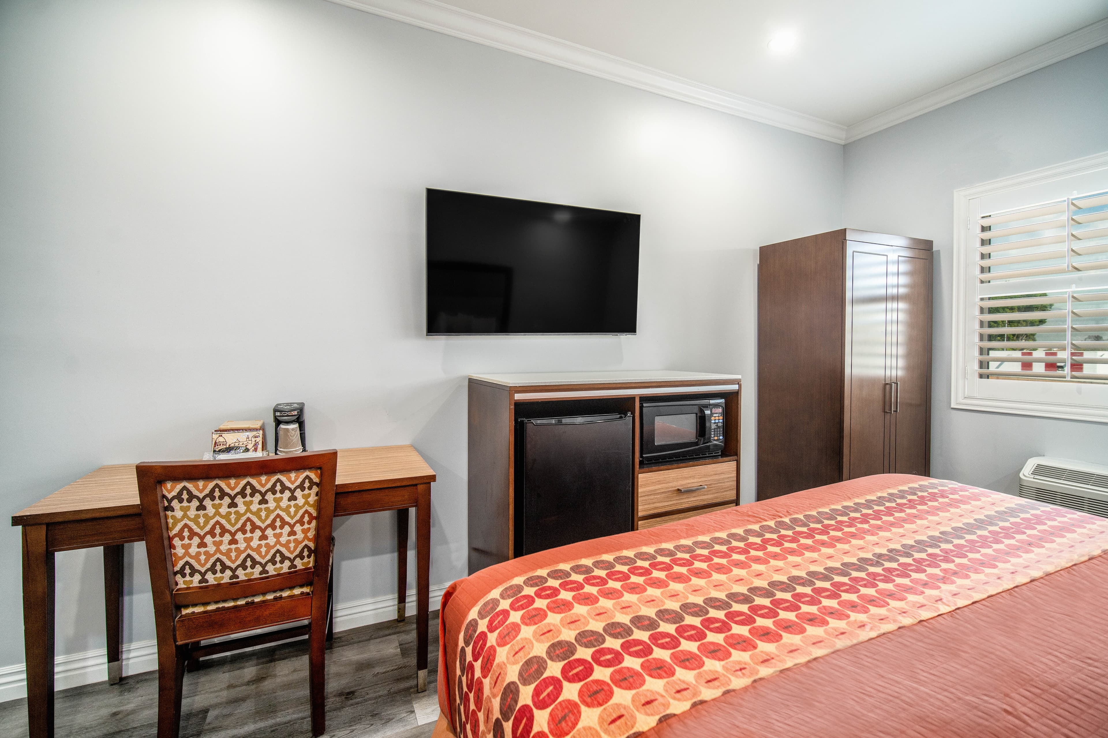 Rodeway Inn & Suites Pasadena — 16