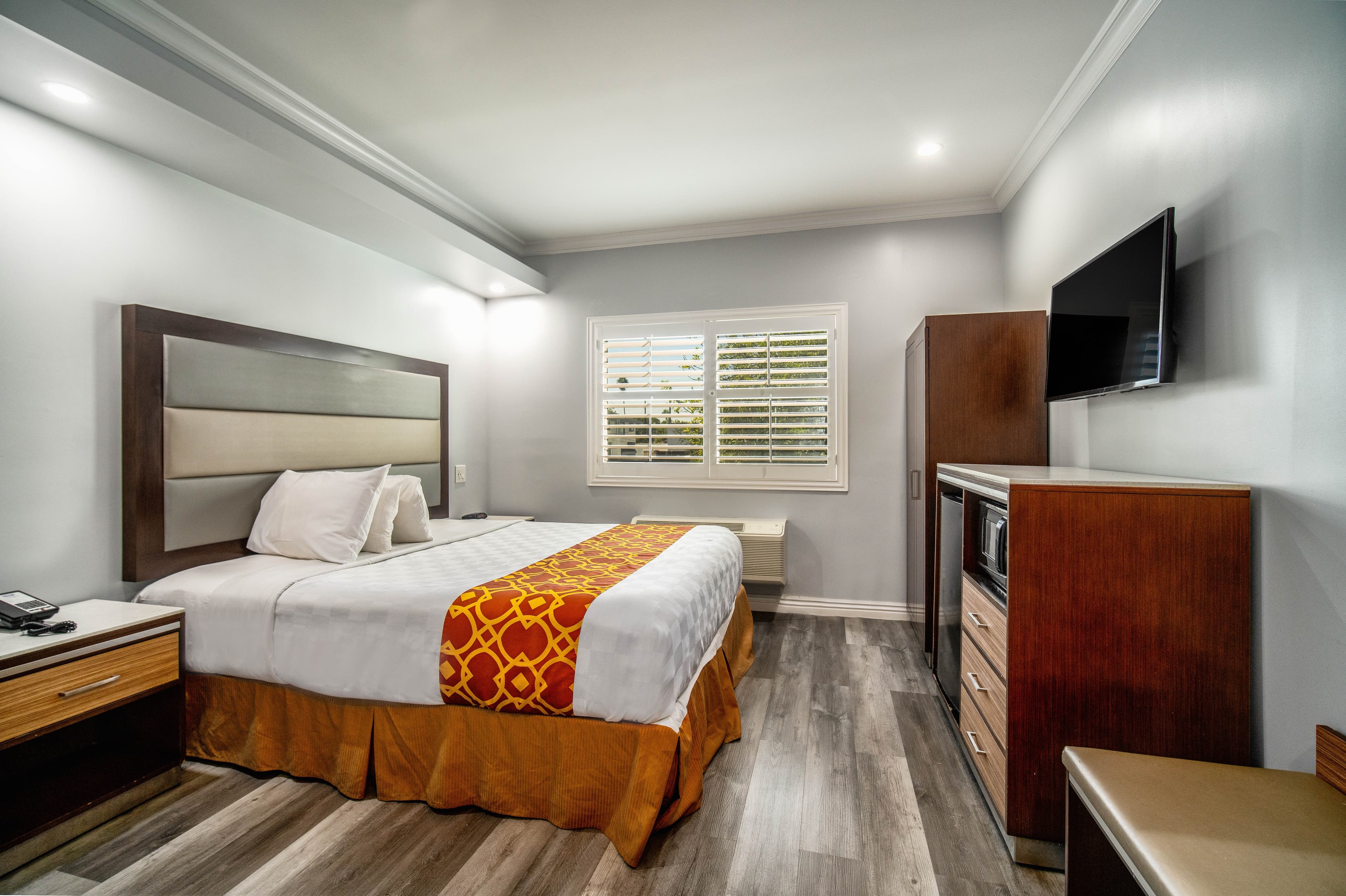 Rodeway Inn & Suites Pasadena — 30