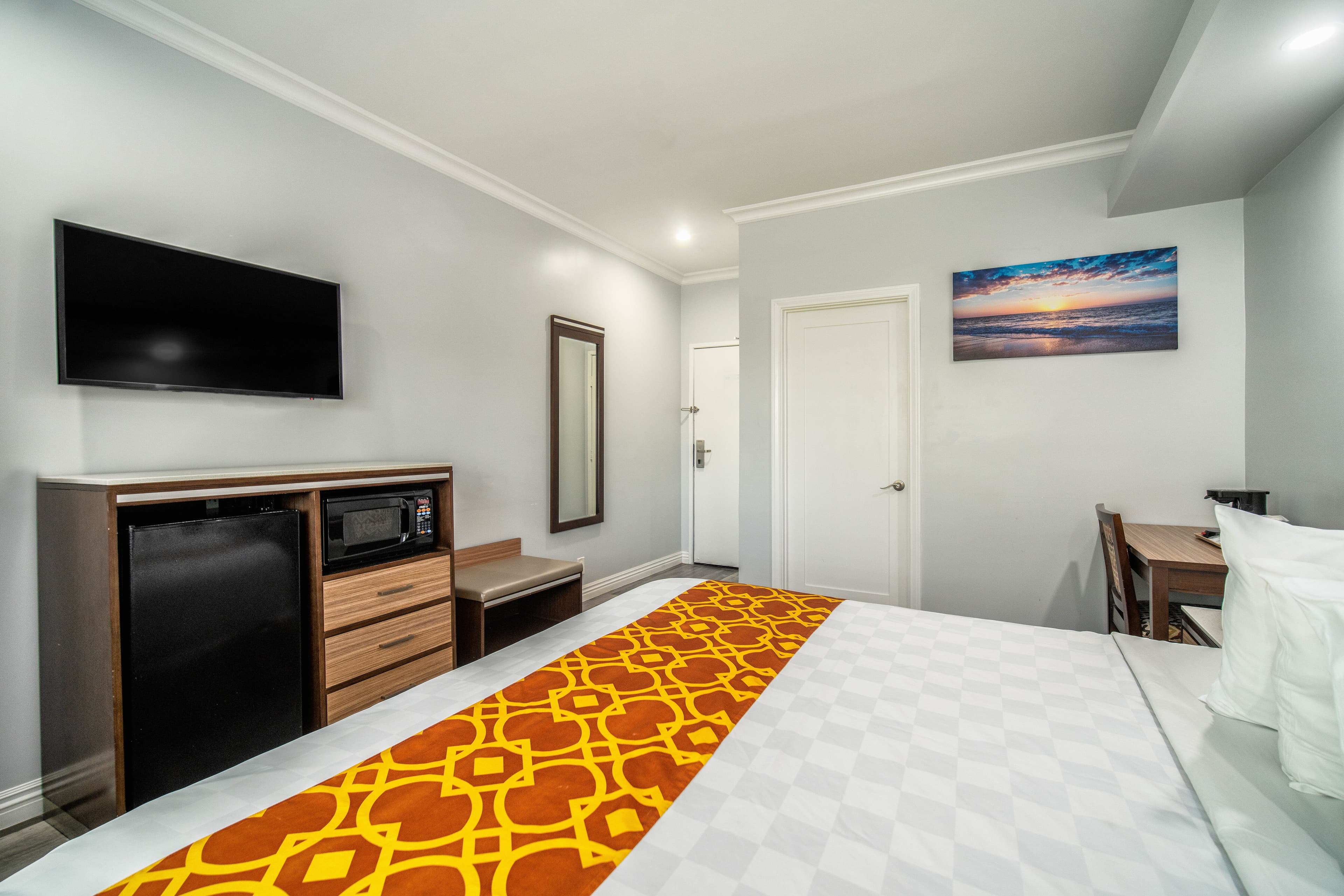 Rodeway Inn & Suites Pasadena — 33