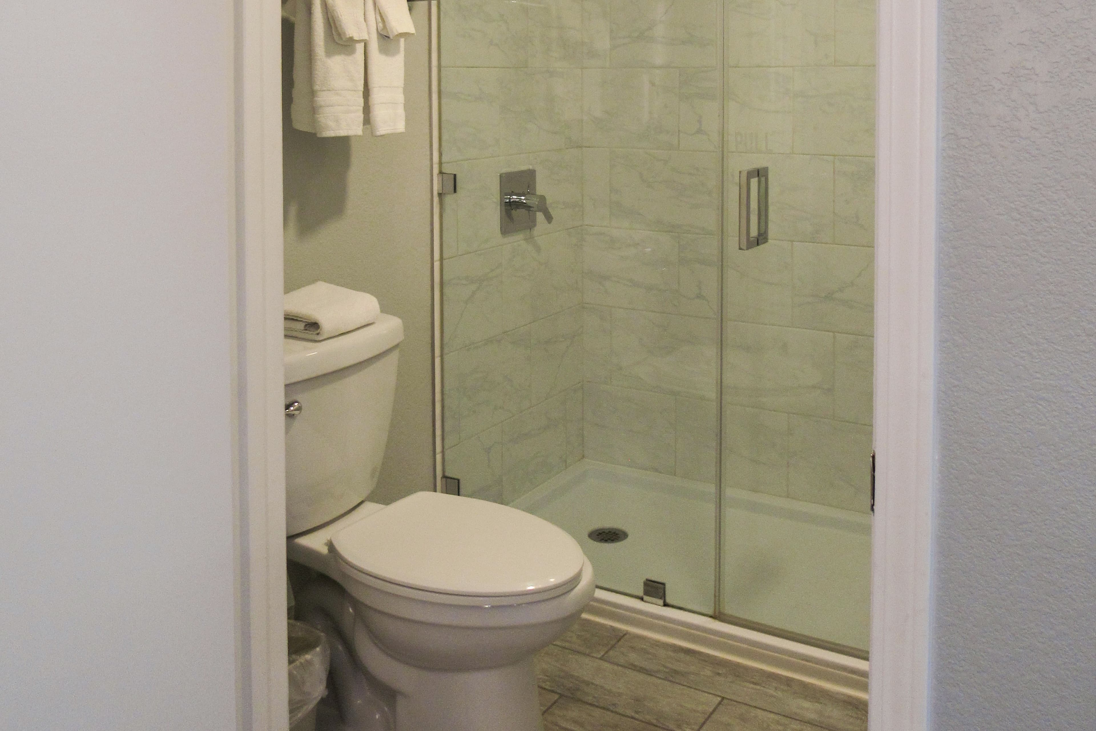 Capri Suites Anaheim — 9