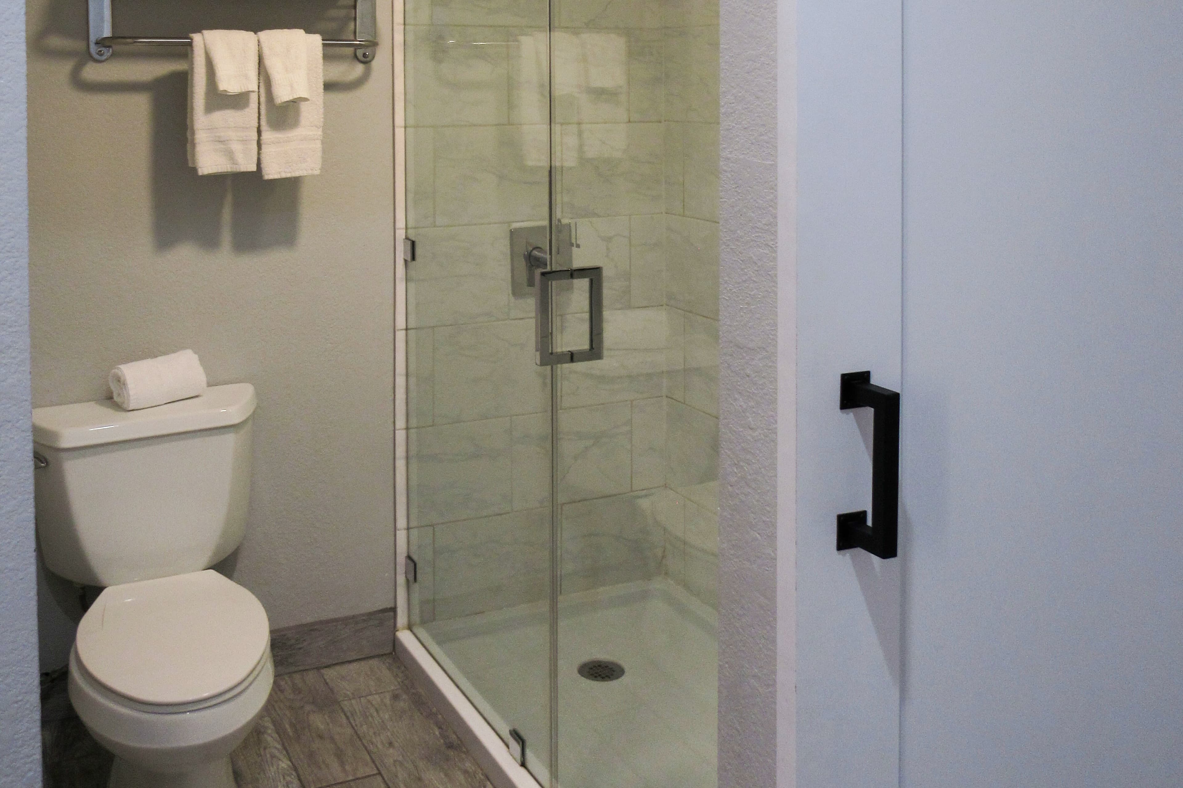 Capri Suites Anaheim — 13