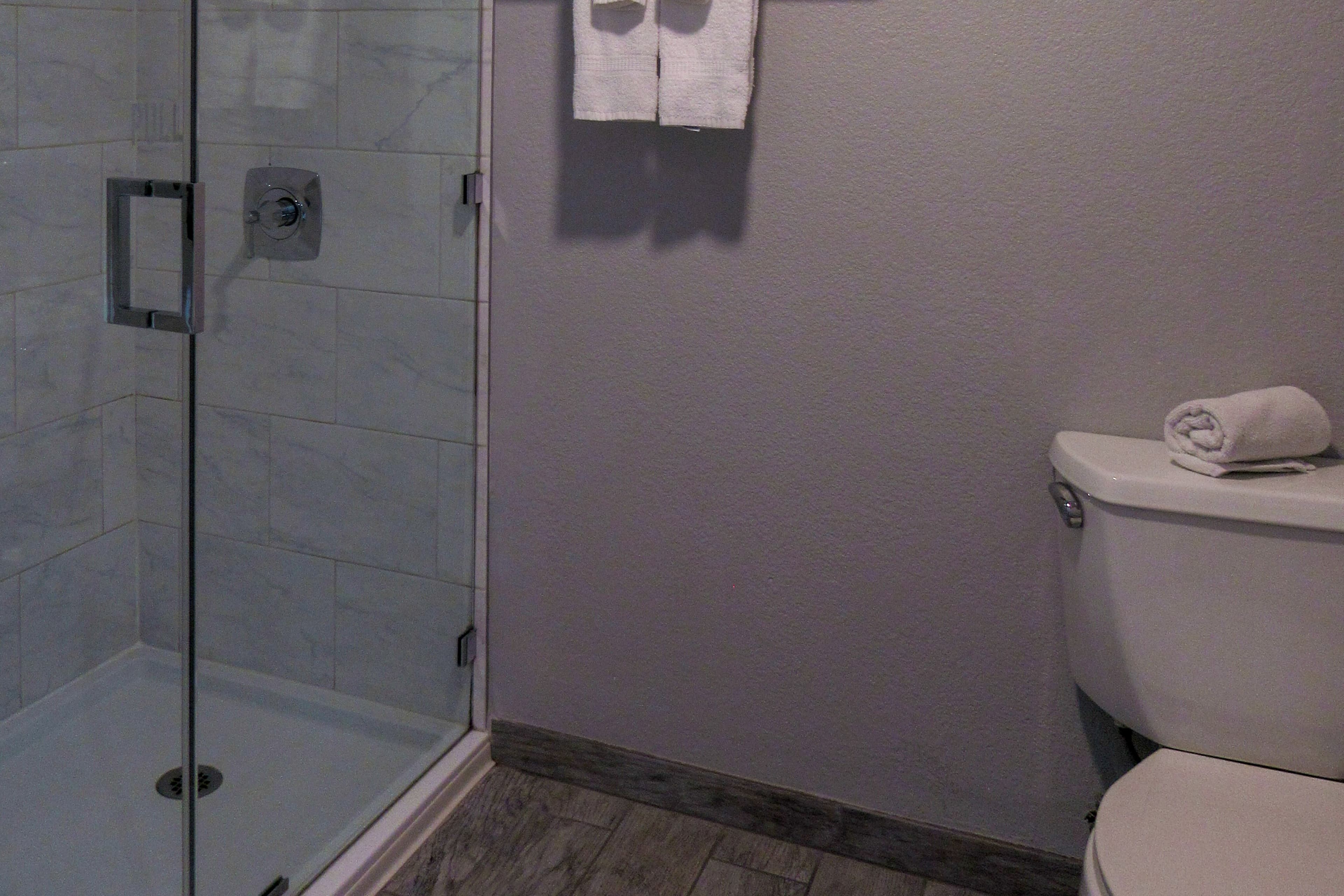 Capri Suites Anaheim — 21