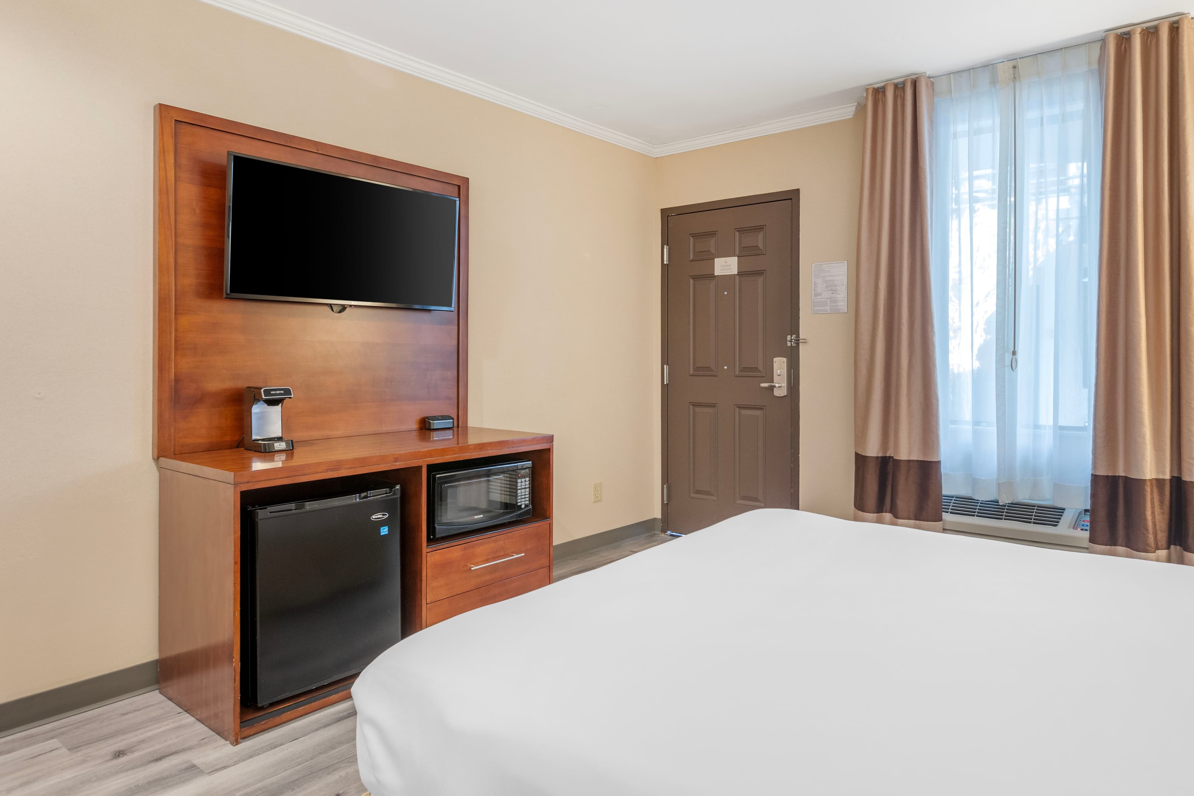 Comfort Inn Santa Monica - West Los Angeles — 8