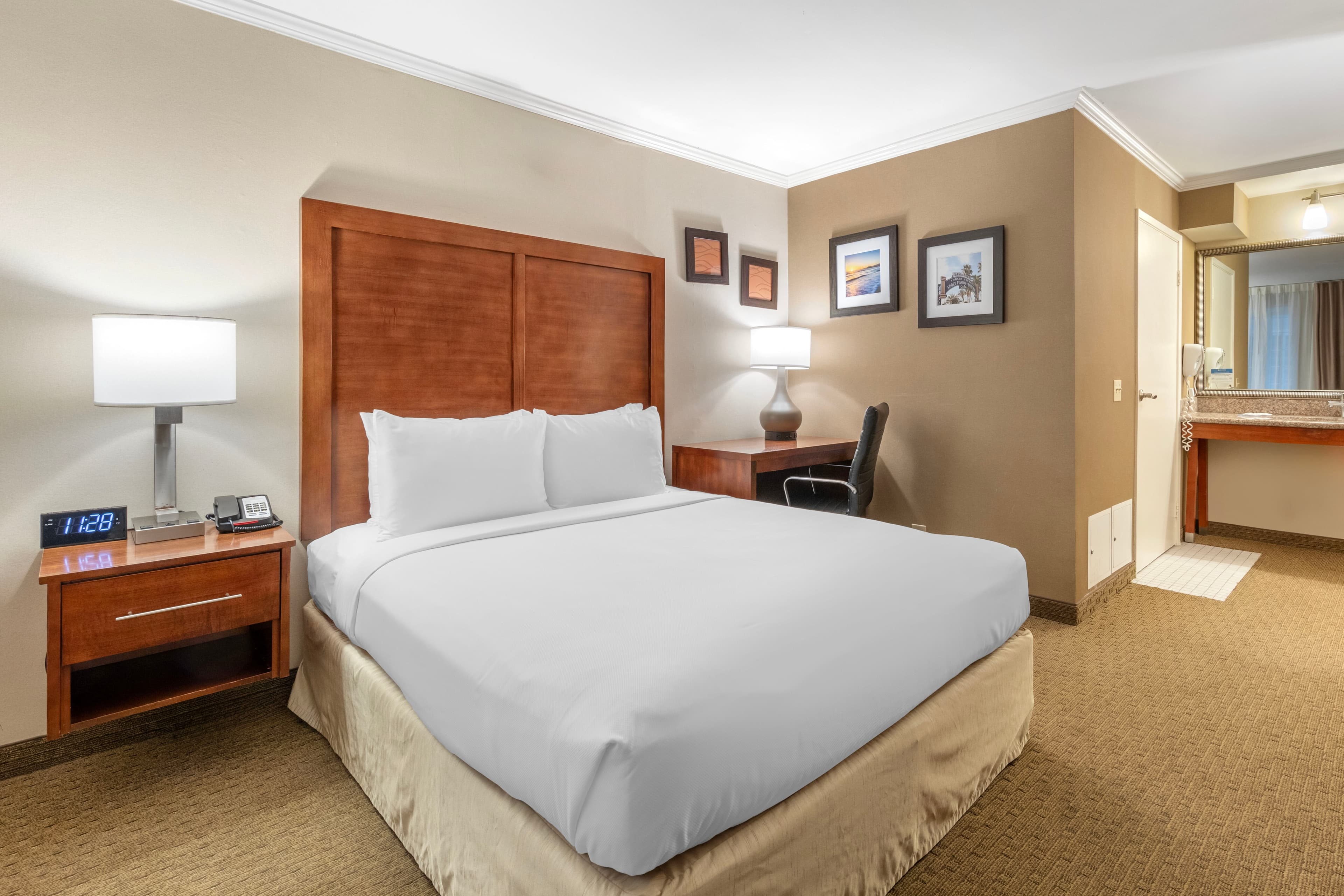 Comfort Inn Santa Monica - West Los Angeles — 10